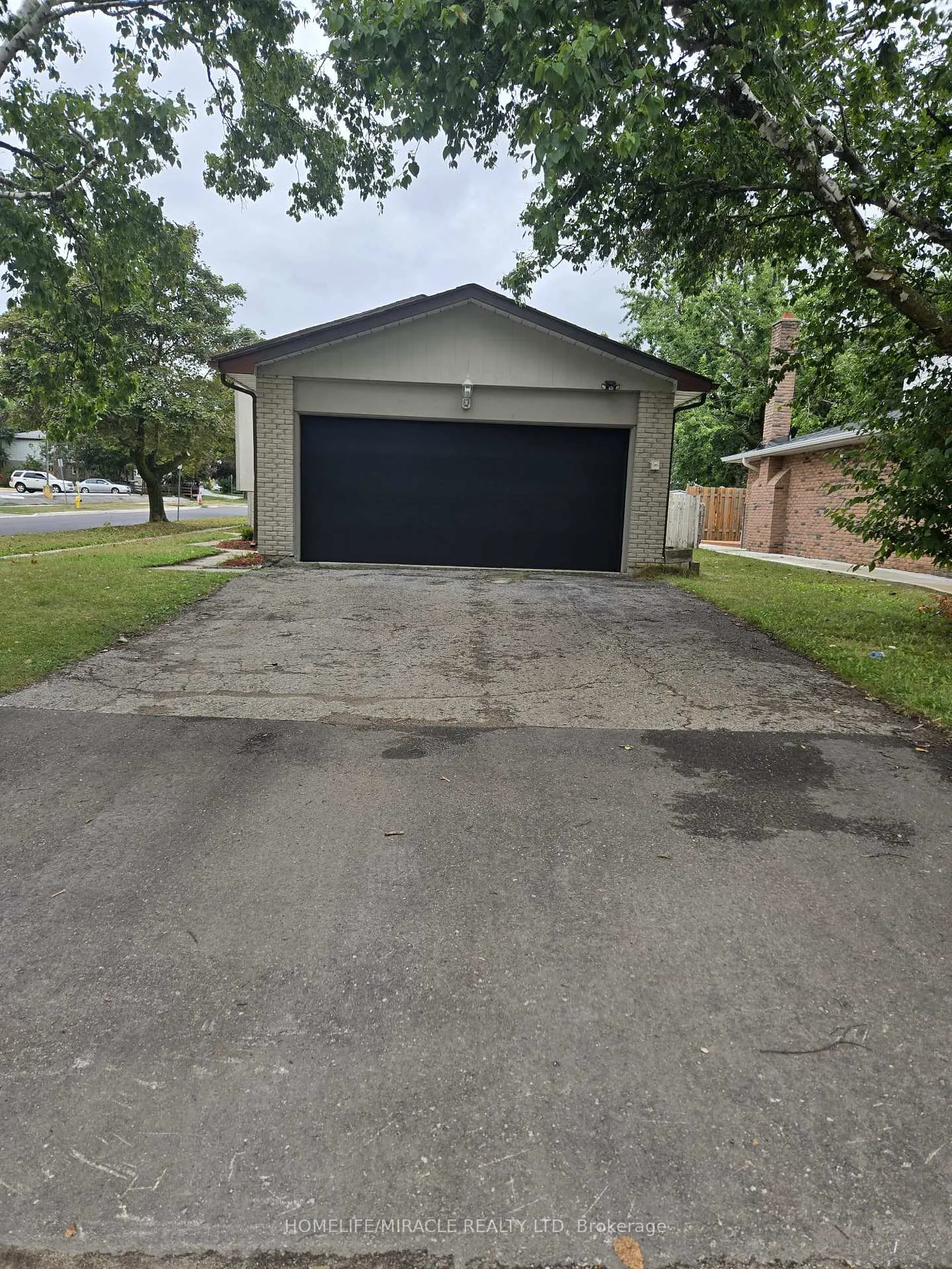 Photo 4 of 3 Sylvia Street, Barrie, Grove East — HOMEH