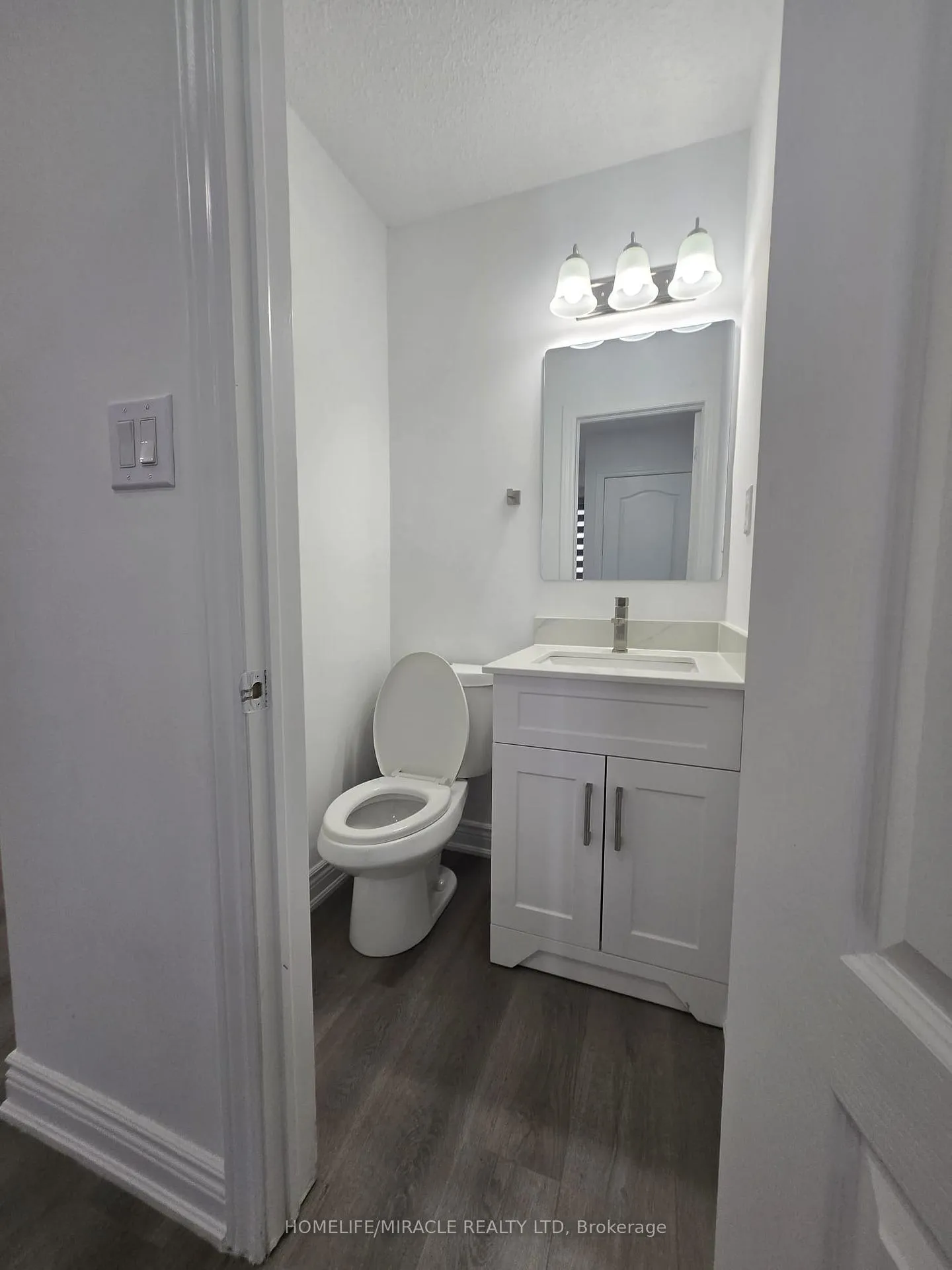Photo 10 of 3 Sylvia Street, Barrie, Grove East — HOMEH