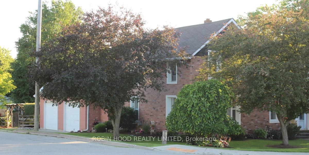 Photo 1 of 67 Main Street E, Mapleton, Rural Mapleton — HOMEH