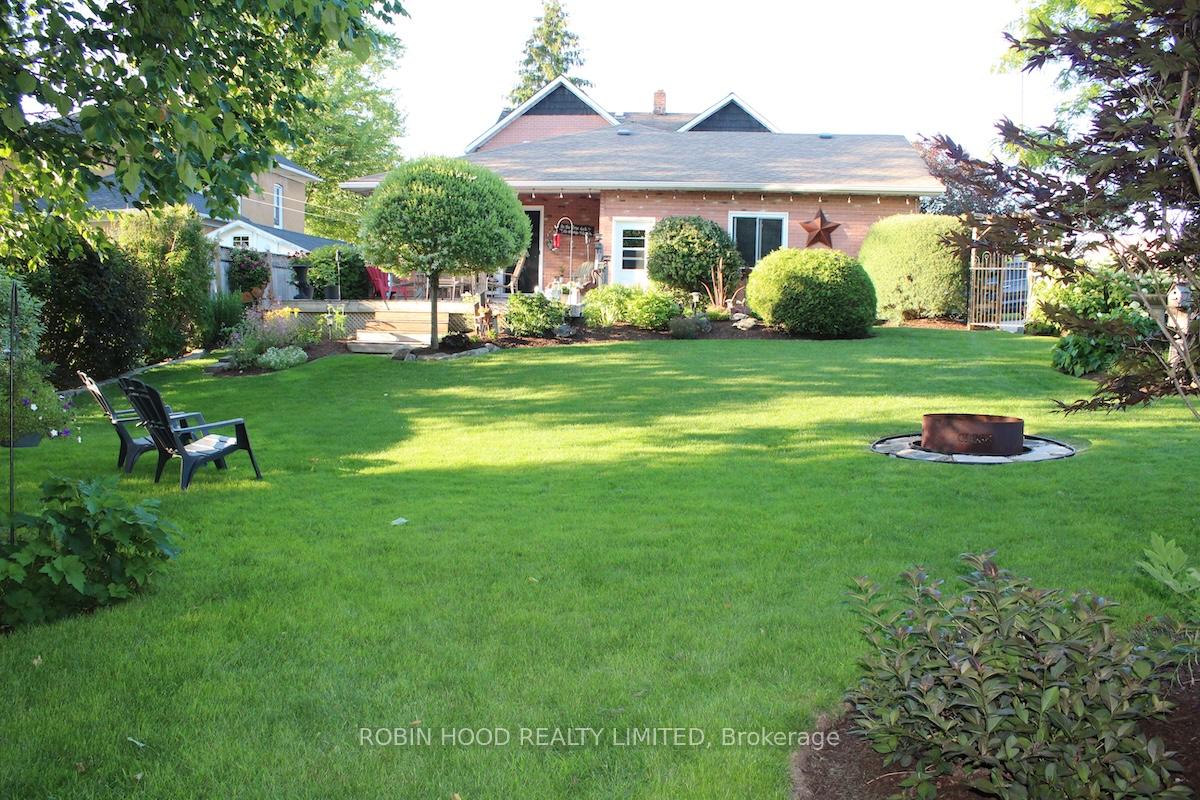 Photo 20 of 67 Main Street E, Mapleton, Rural Mapleton — HOMEH
