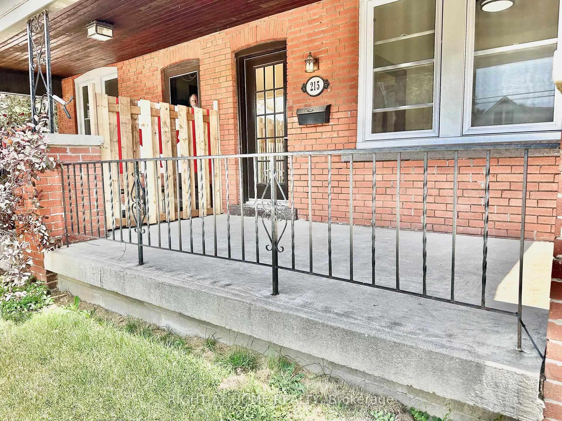 Photo 6 of 213 Rosewood Road, Hamilton, Glenview — HOMEH
