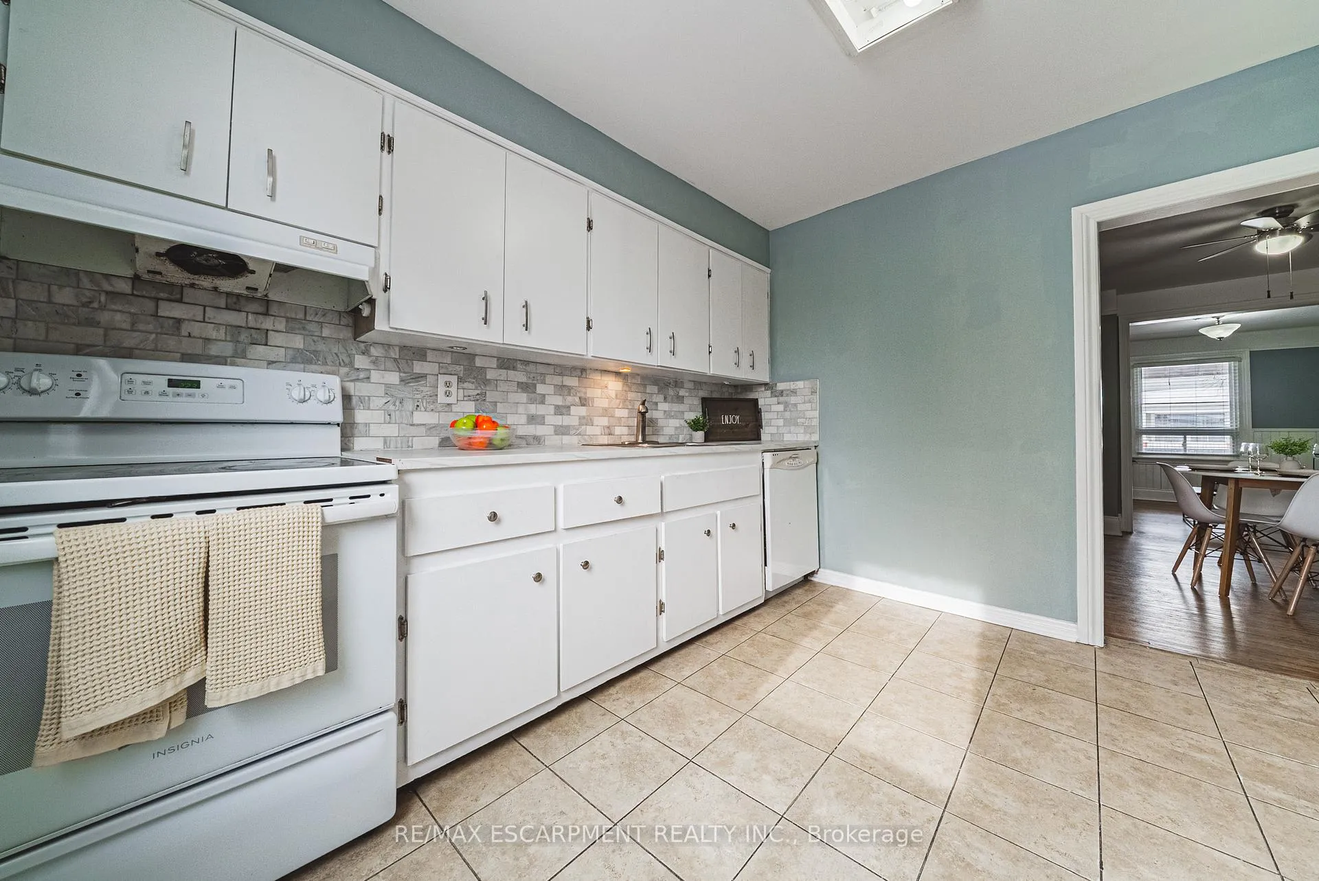 Photo 7 of 96 Case Street, Hamilton, Stipley — HOMEH