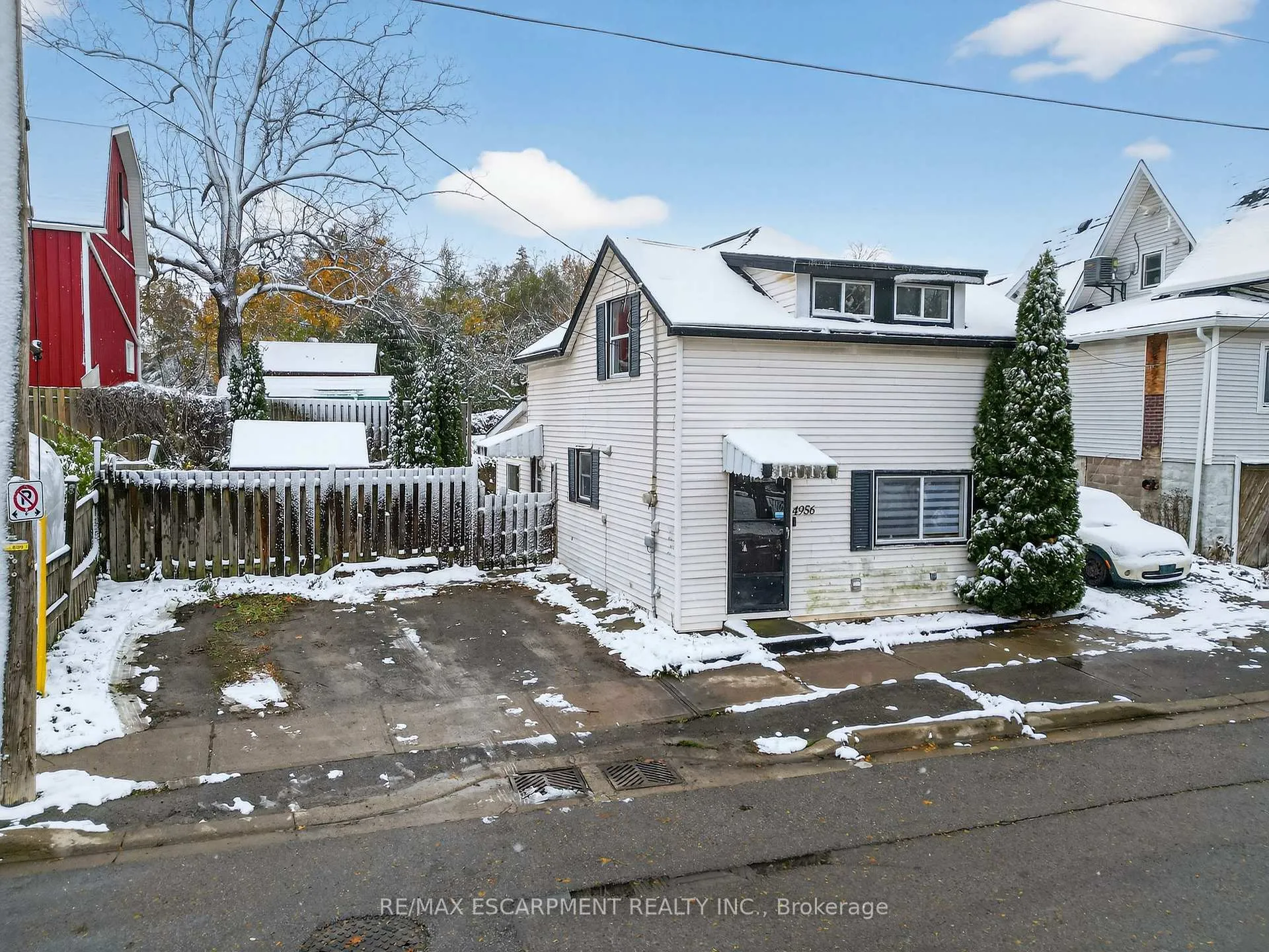 Front of 4956 Beam Street