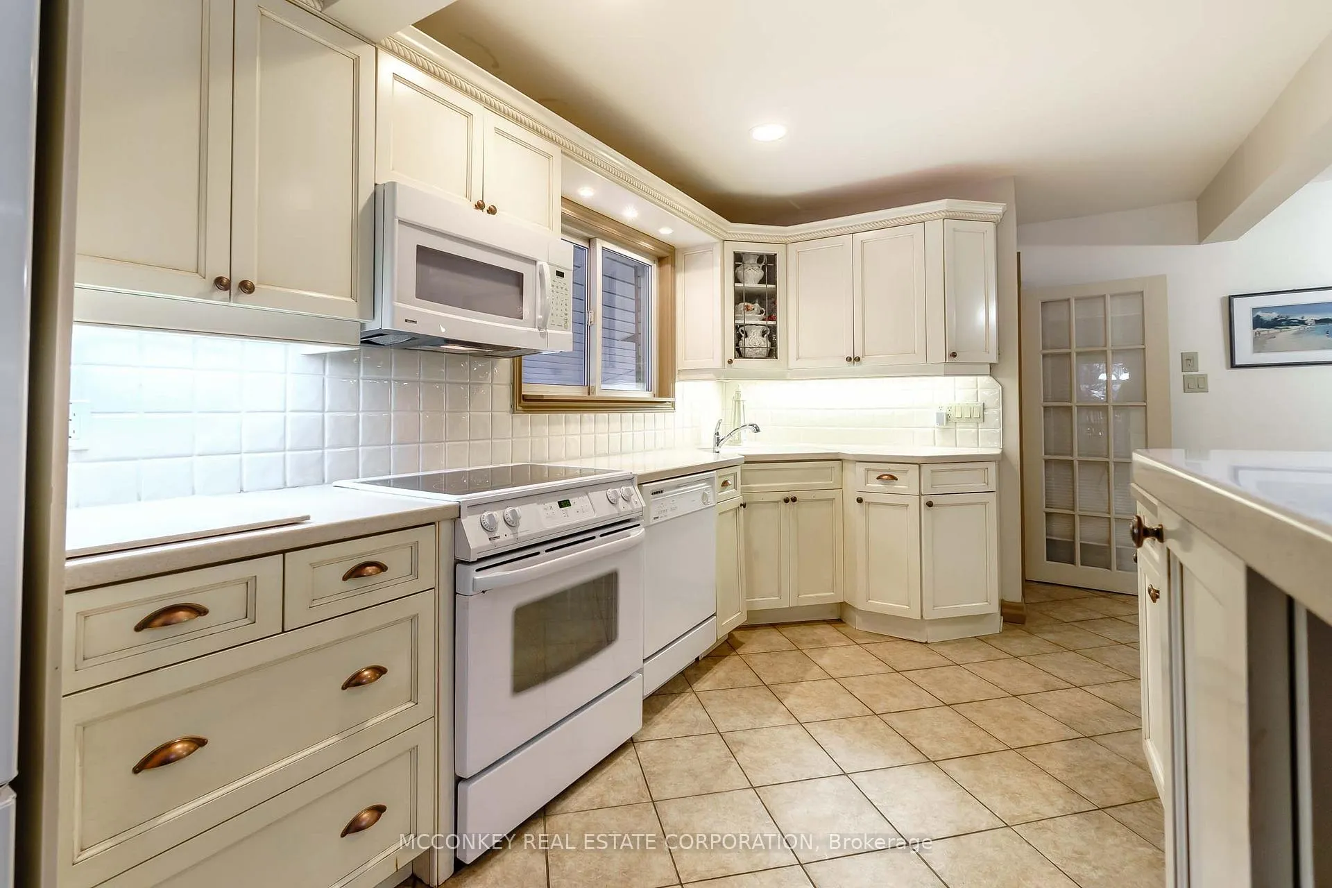 Photo 7 of 244 Sherin Avenue, Peterborough, Ashburnham Ward 4 — HOMEH
