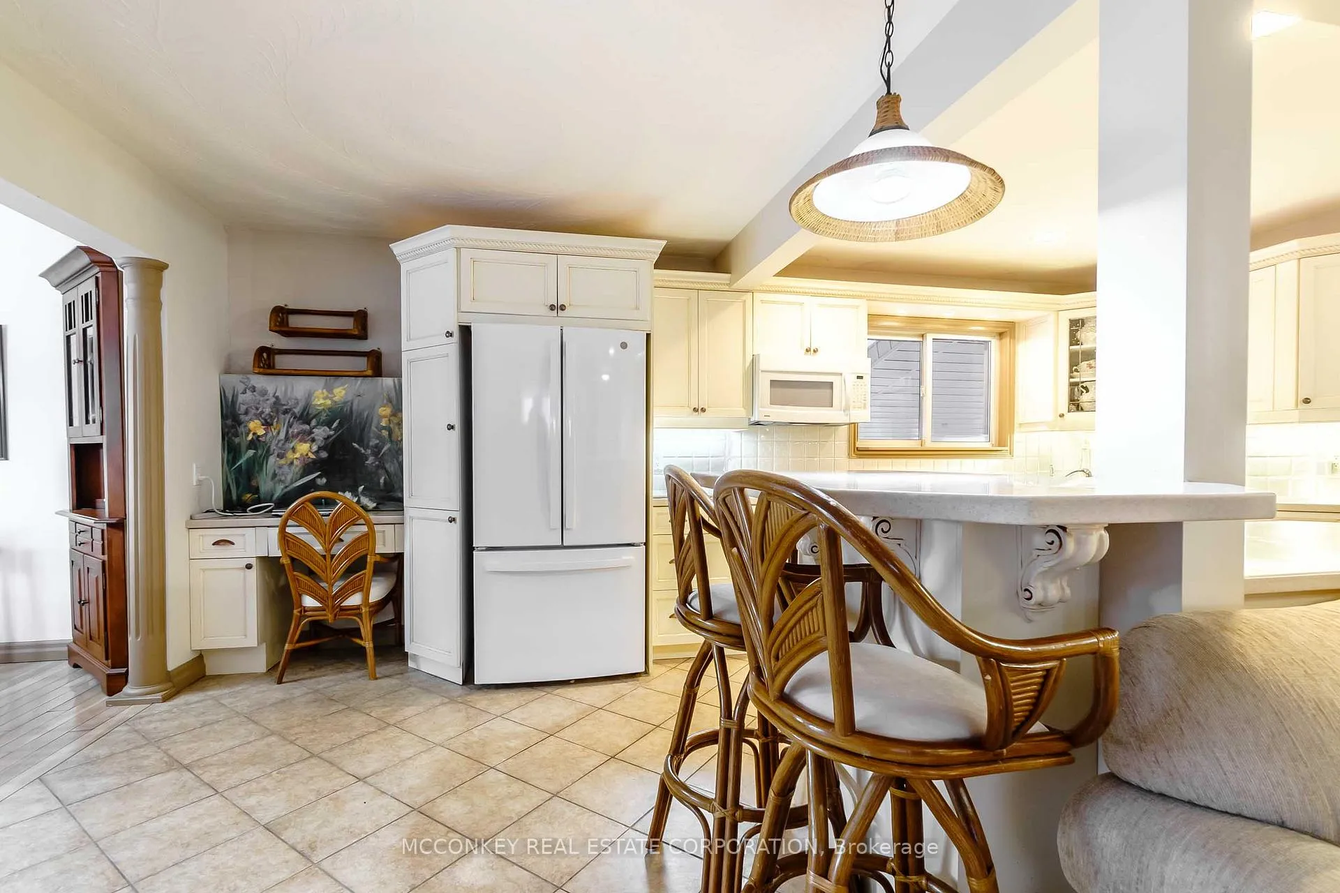 Photo 9 of 244 Sherin Avenue, Peterborough, Ashburnham Ward 4 — HOMEH