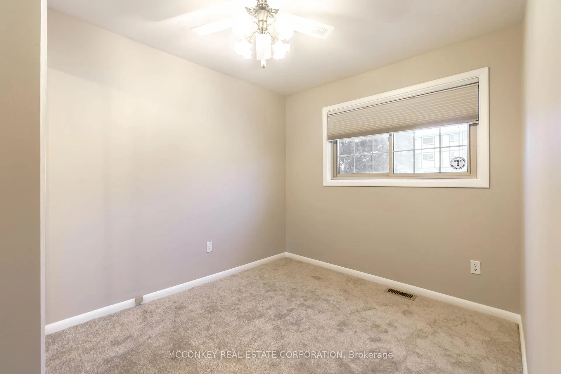 Photo 19 of 244 Sherin Avenue, Peterborough, Ashburnham Ward 4 — HOMEH
