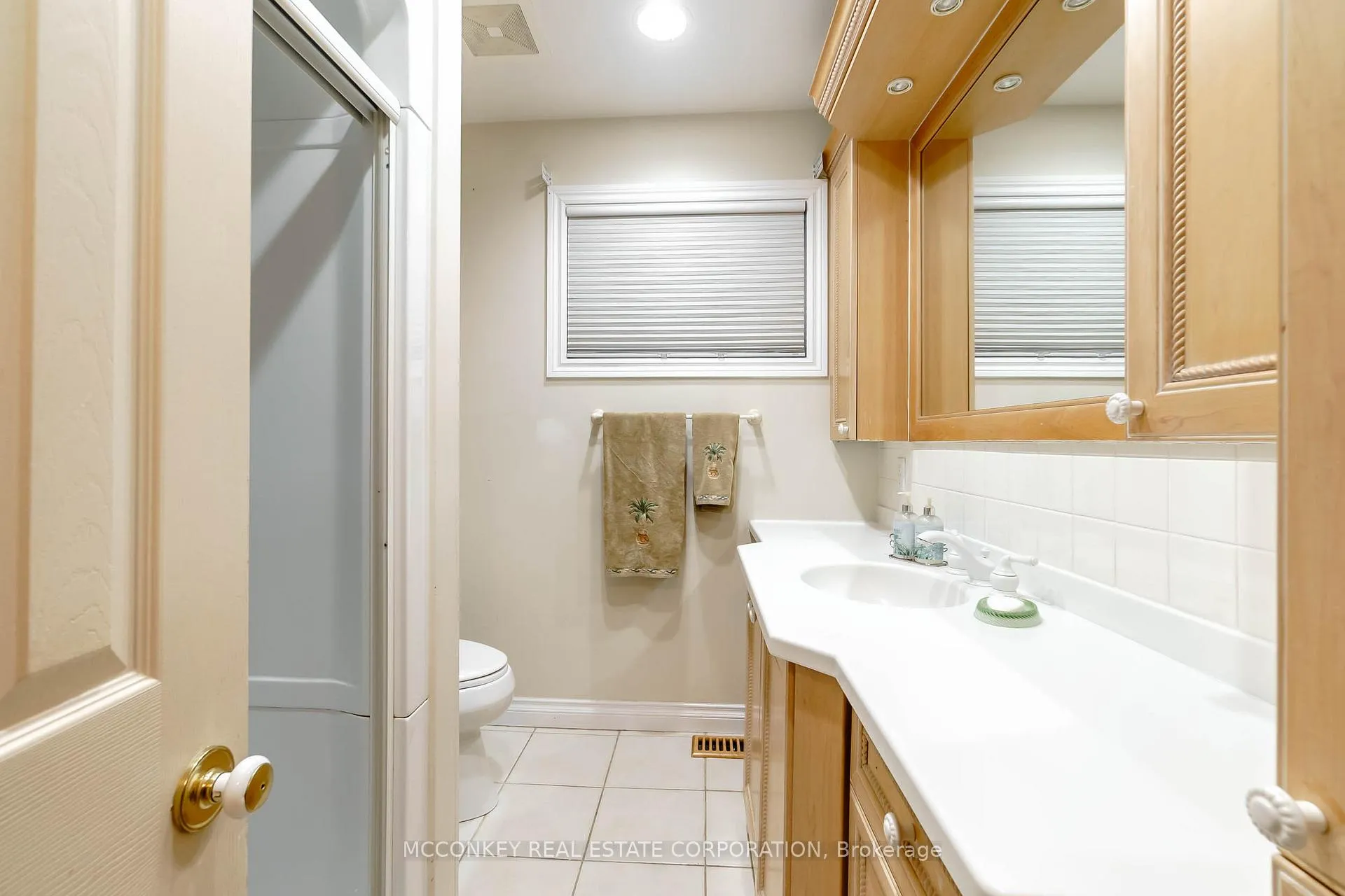 Photo 21 of 244 Sherin Avenue, Peterborough, Ashburnham Ward 4 — HOMEH