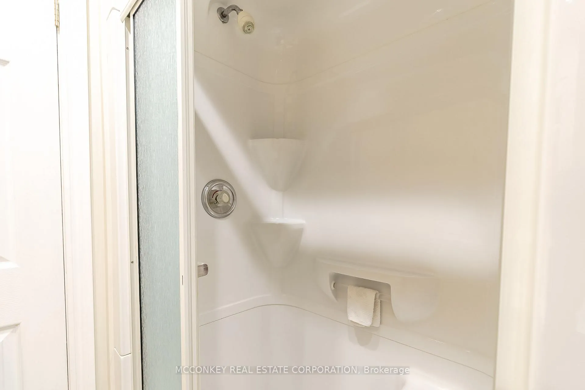 Photo 23 of 244 Sherin Avenue, Peterborough, Ashburnham Ward 4 — HOMEH