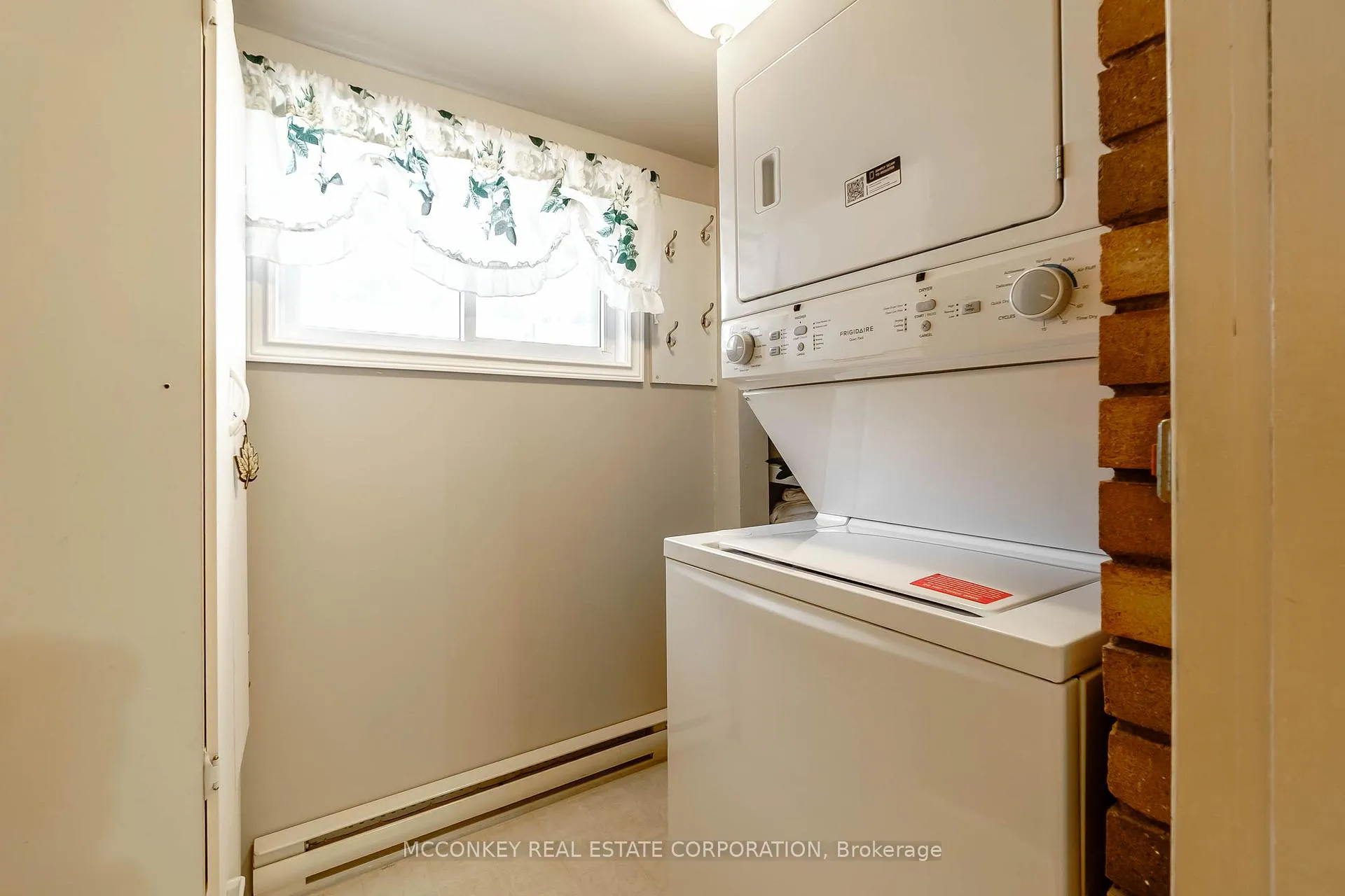 Photo 24 of 244 Sherin Avenue, Peterborough, Ashburnham Ward 4 — HOMEH