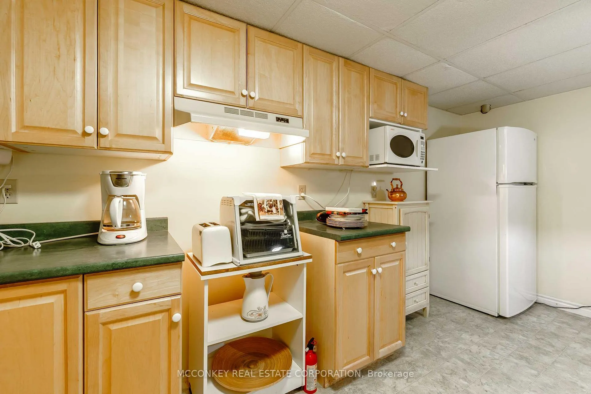 Photo 32 of 244 Sherin Avenue, Peterborough, Ashburnham Ward 4 — HOMEH