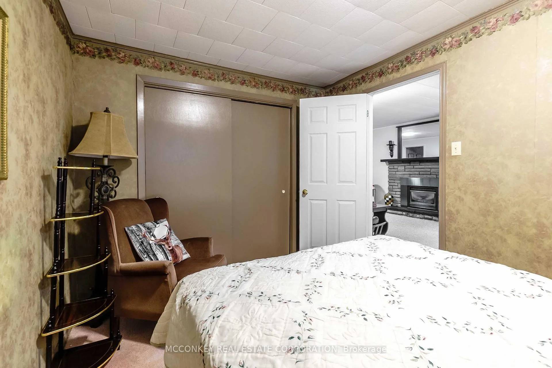 Photo 38 of 244 Sherin Avenue, Peterborough, Ashburnham Ward 4 — HOMEH