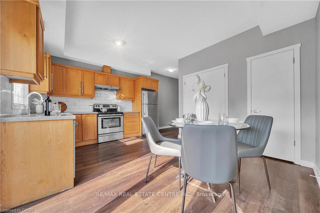 Photo 10 of 707 Frederick Street, Kitchener — HOMEH