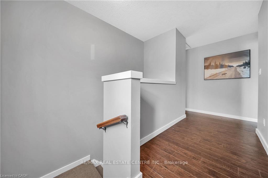 Photo 13 of 707 Frederick Street, Kitchener — HOMEH