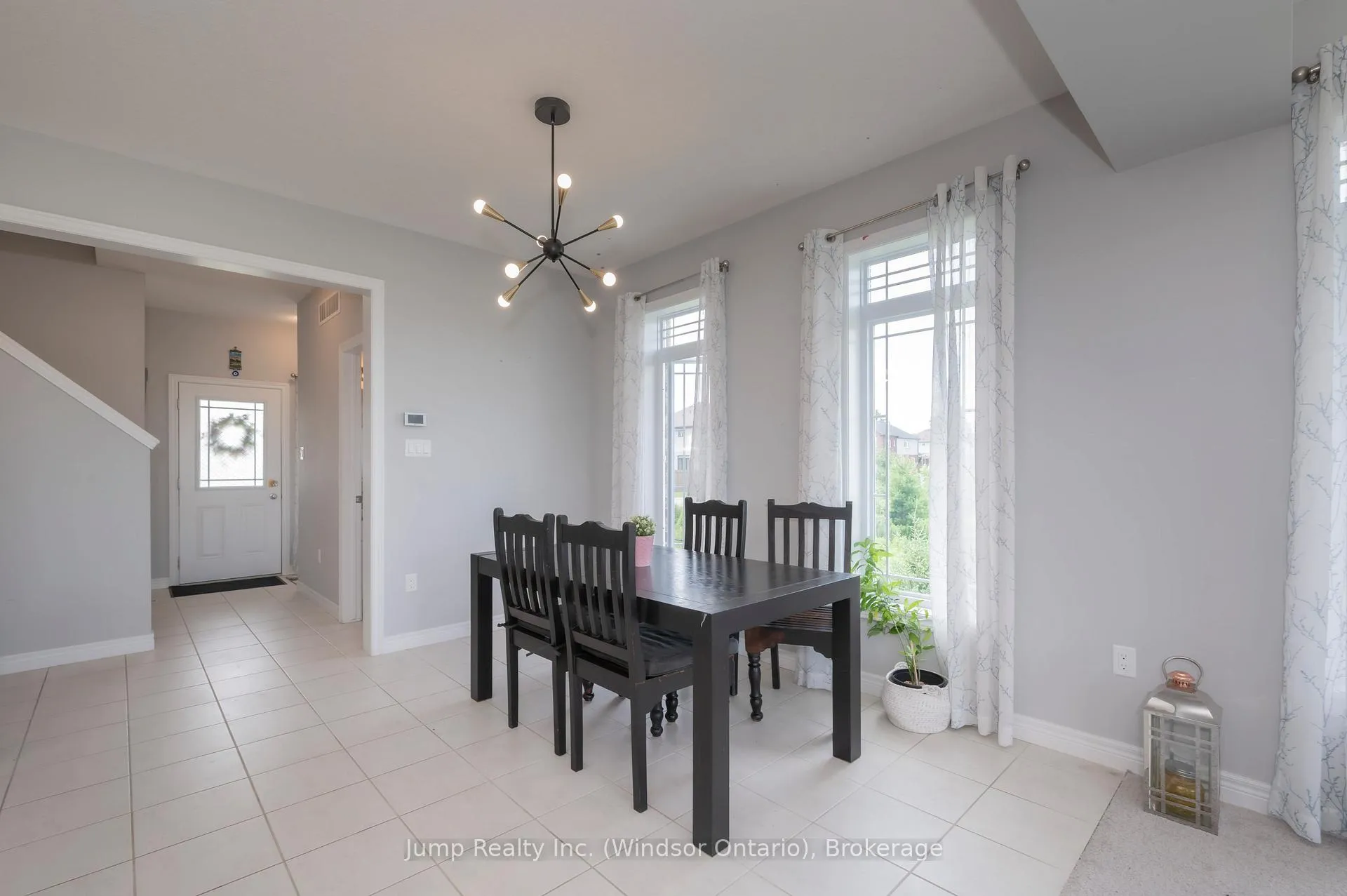 Photo 9 of 229 Macalister Boulevard, Guelph, Kortright East — HOMEH