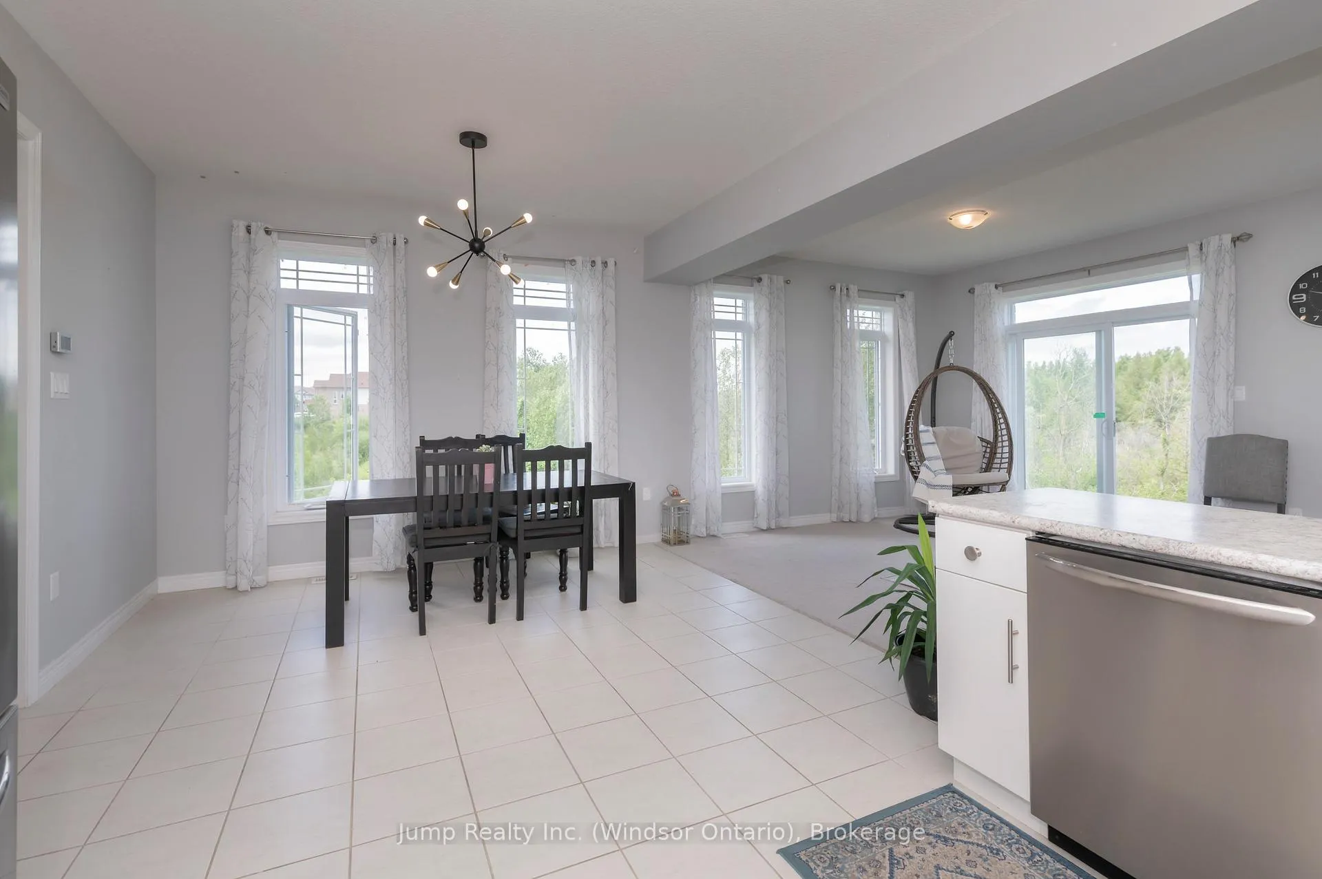 Photo 18 of 229 Macalister Boulevard, Guelph, Kortright East — HOMEH