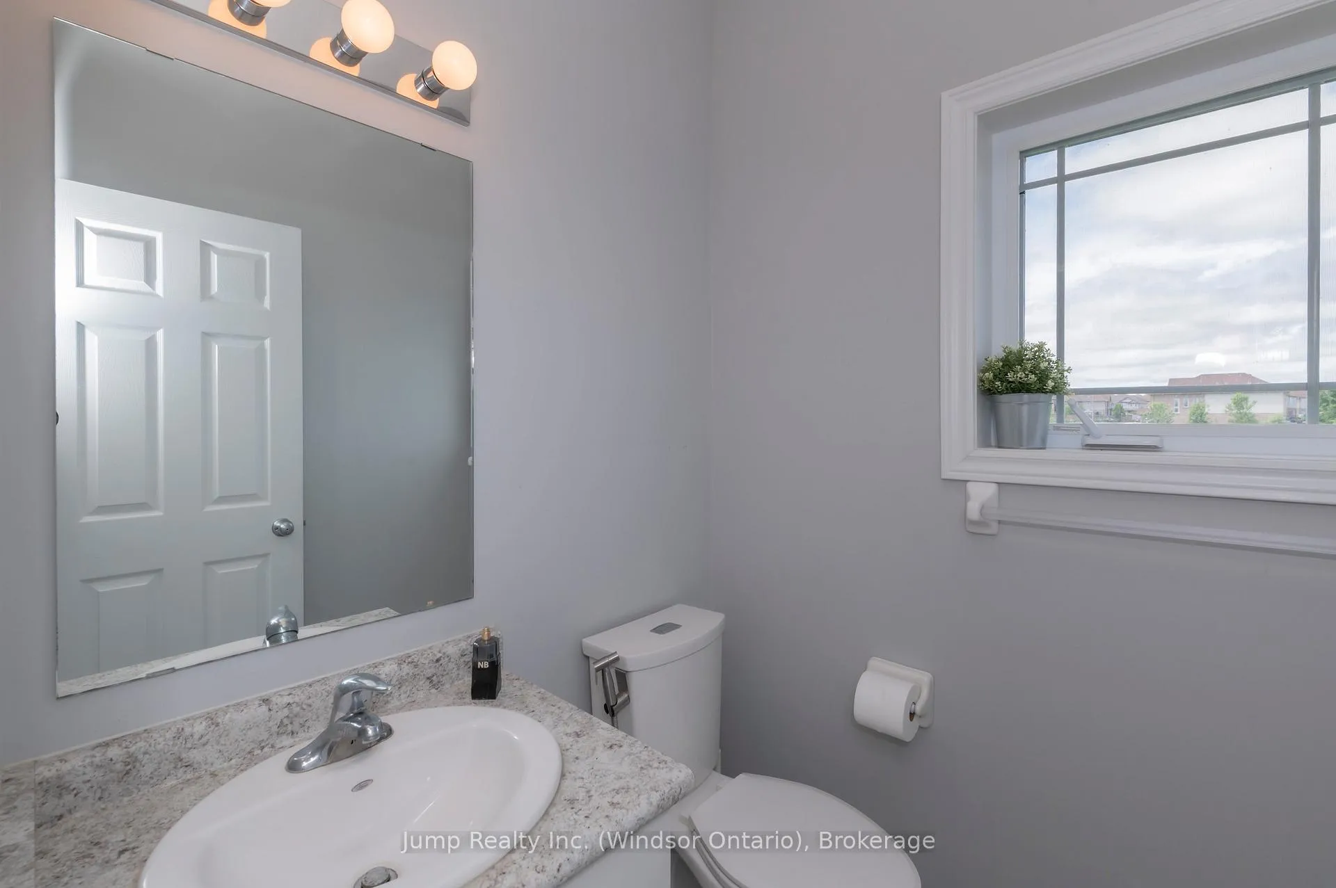 Photo 20 of 229 Macalister Boulevard, Guelph, Kortright East — HOMEH