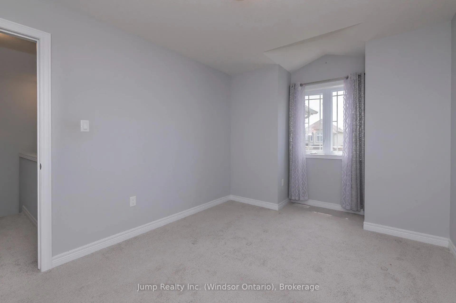 Photo 27 of 229 Macalister Boulevard, Guelph, Kortright East — HOMEH