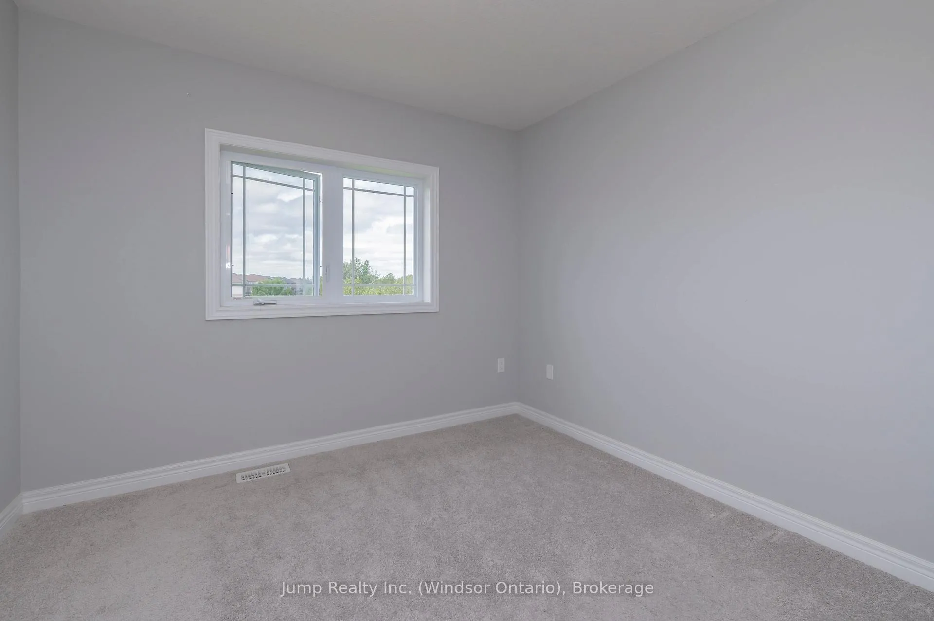 Photo 28 of 229 Macalister Boulevard, Guelph, Kortright East — HOMEH