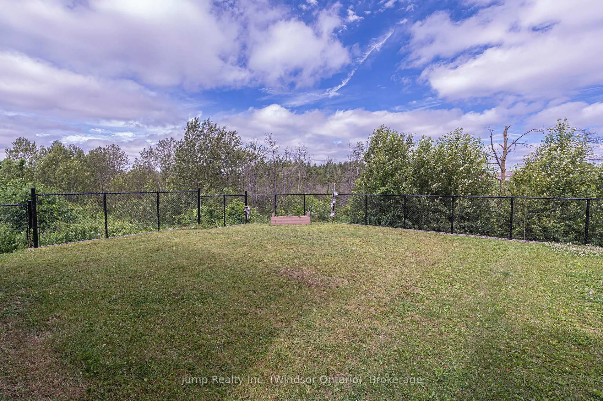 Photo 46 of 229 Macalister Boulevard, Guelph, Kortright East — HOMEH
