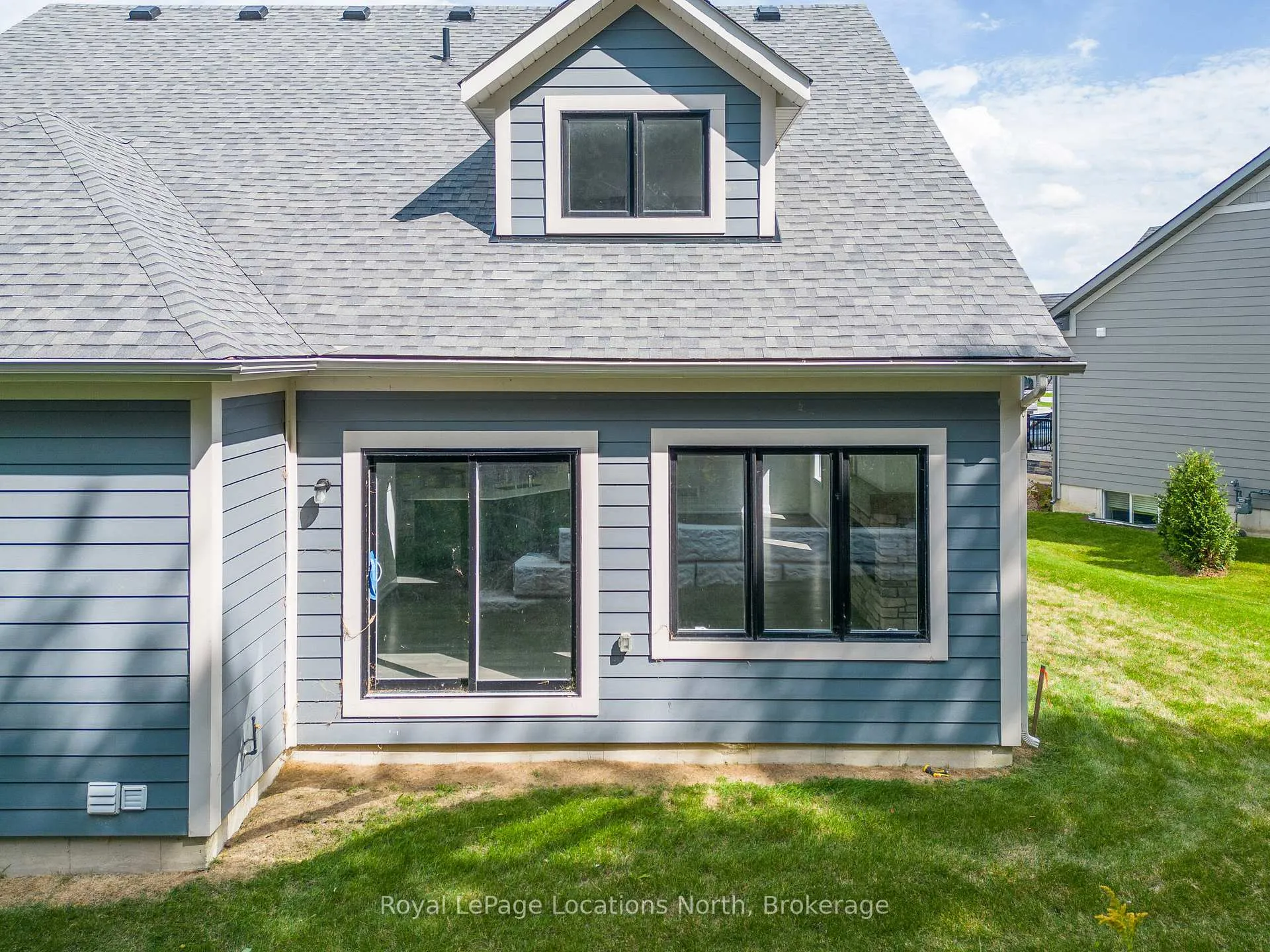 Photo 11 of 124 Beacon Drive, Blue Mountains — HOMEH