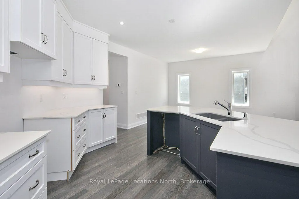 Photo 12 of 124 Beacon Drive, Blue Mountains — HOMEH