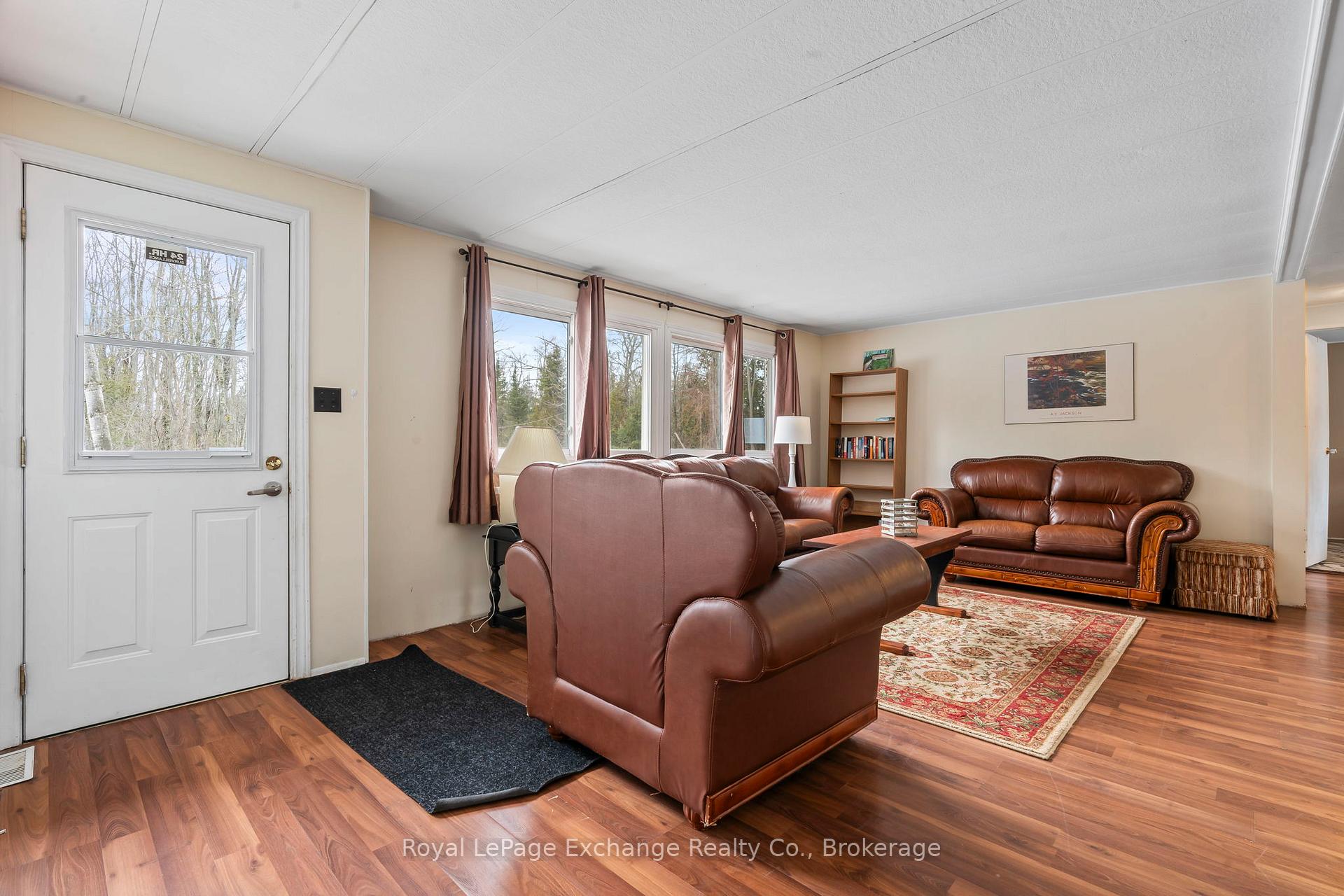 Photo 4 of 184 Scotts Point Road, Kincardine — HOMEH
