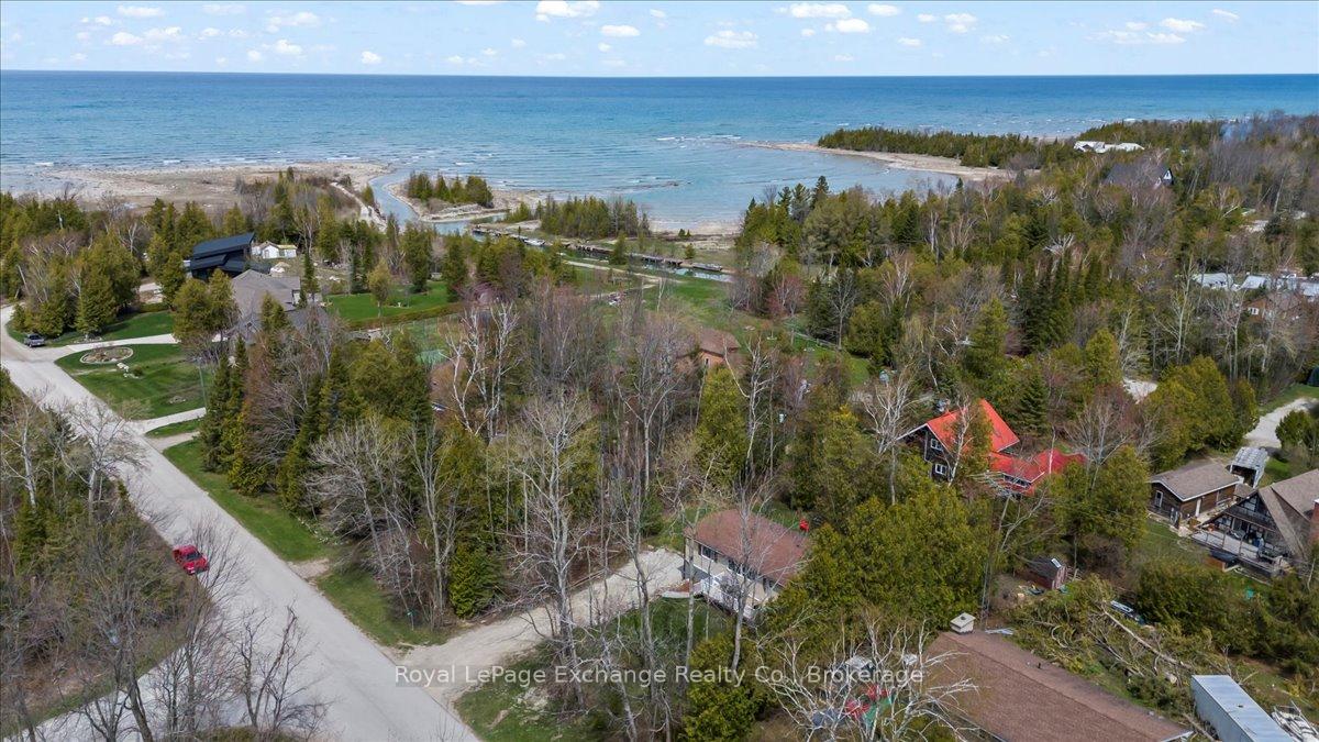 Photo 27 of 184 Scotts Point Road, Kincardine — HOMEH