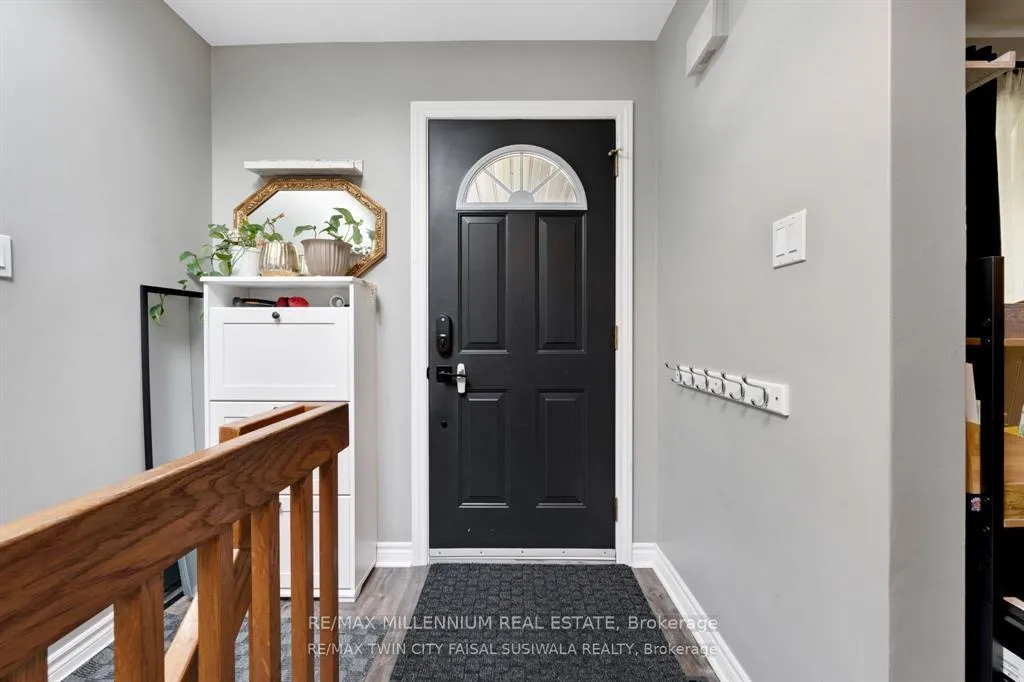 Photo 2 of Unit Upper, 158 Coach Hill Drive, Kitchener — HOMEH