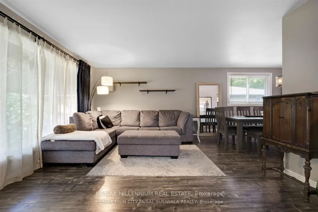 Photo 5 of Unit Upper, 158 Coach Hill Drive, Kitchener — HOMEH