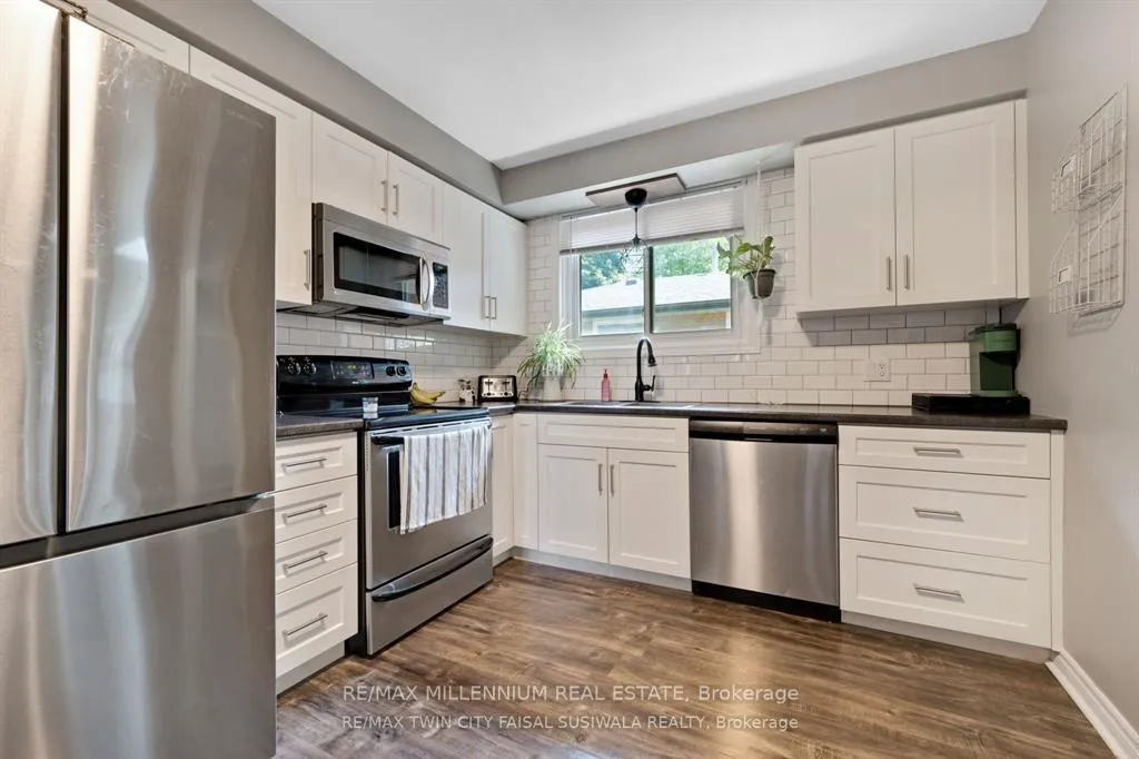 Photo 10 of Unit Upper, 158 Coach Hill Drive, Kitchener — HOMEH