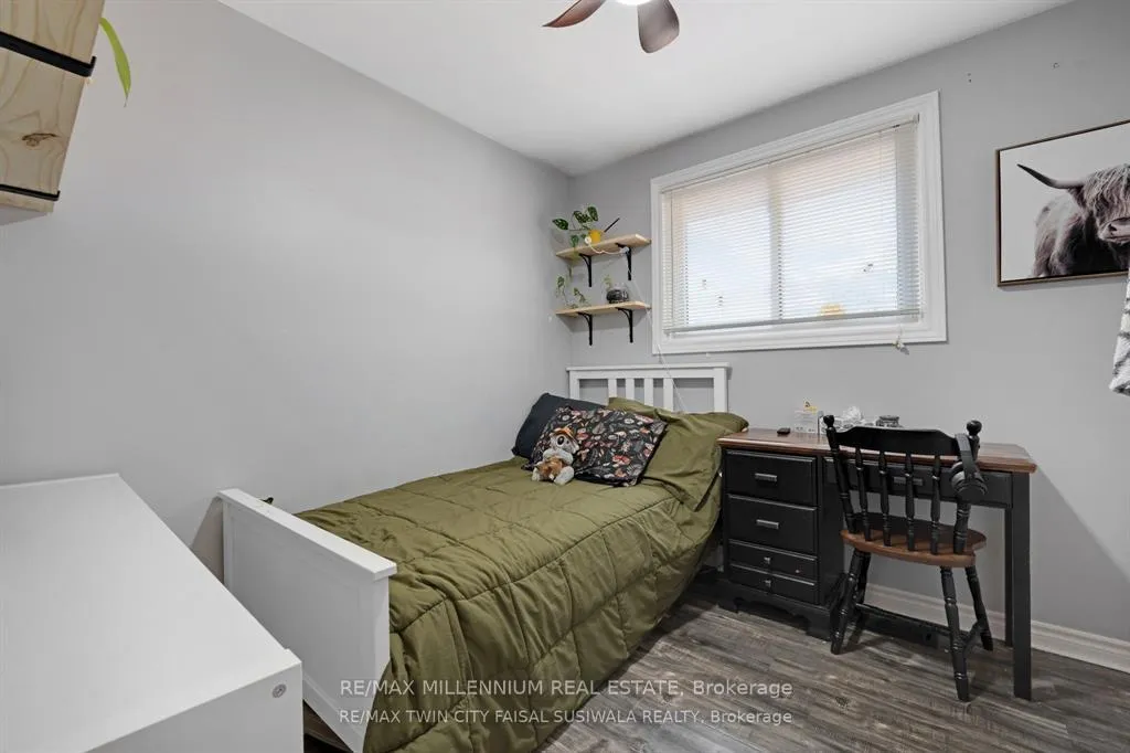 Photo 15 of Unit Upper, 158 Coach Hill Drive, Kitchener — HOMEH