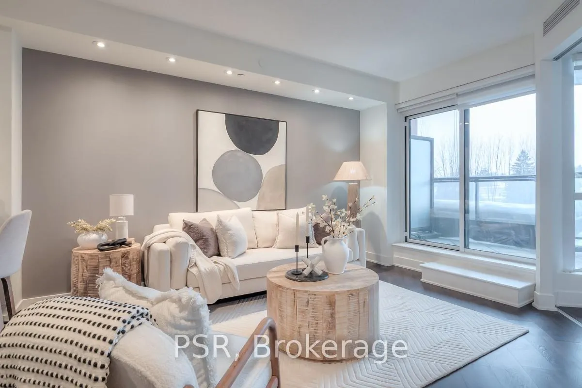 Photo 5 of Unit 306, 7608 Yonge Street, Vaughan, Crestwood-Springfarm-Yorkhill — HOMEH