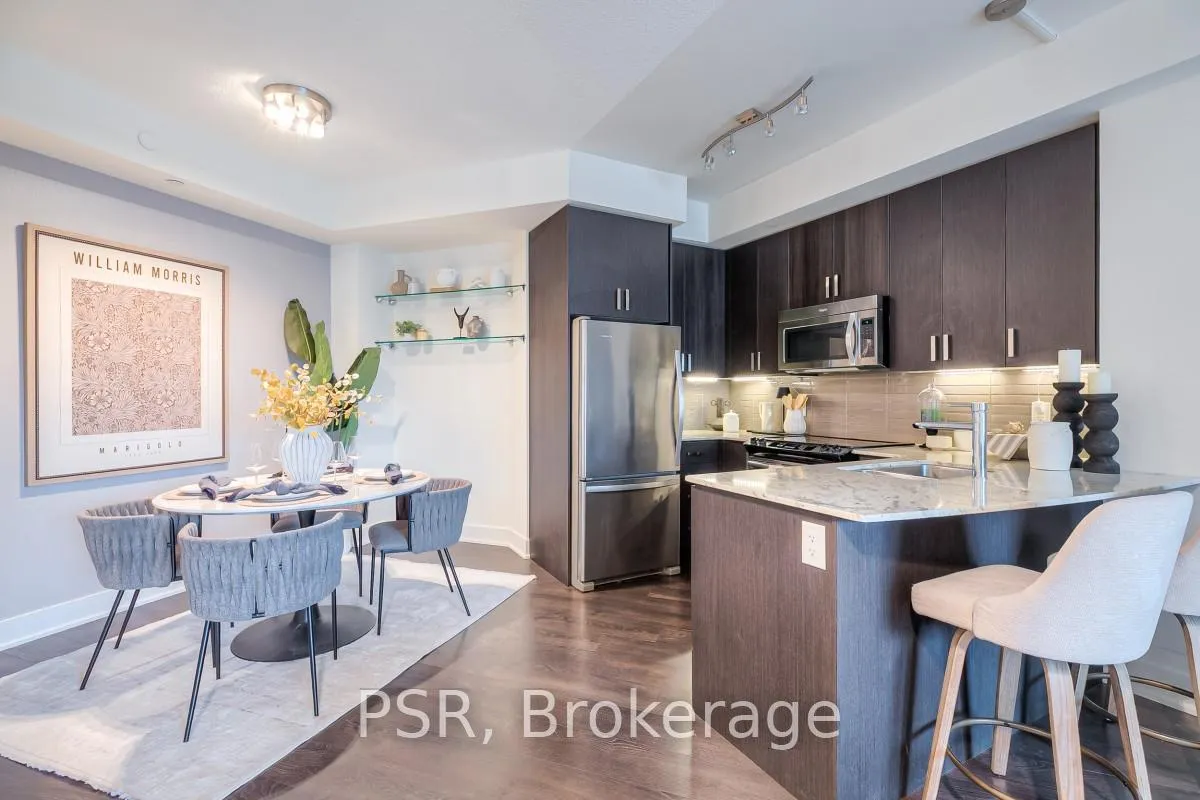 Photo 10 of Unit 306, 7608 Yonge Street, Vaughan, Crestwood-Springfarm-Yorkhill — HOMEH