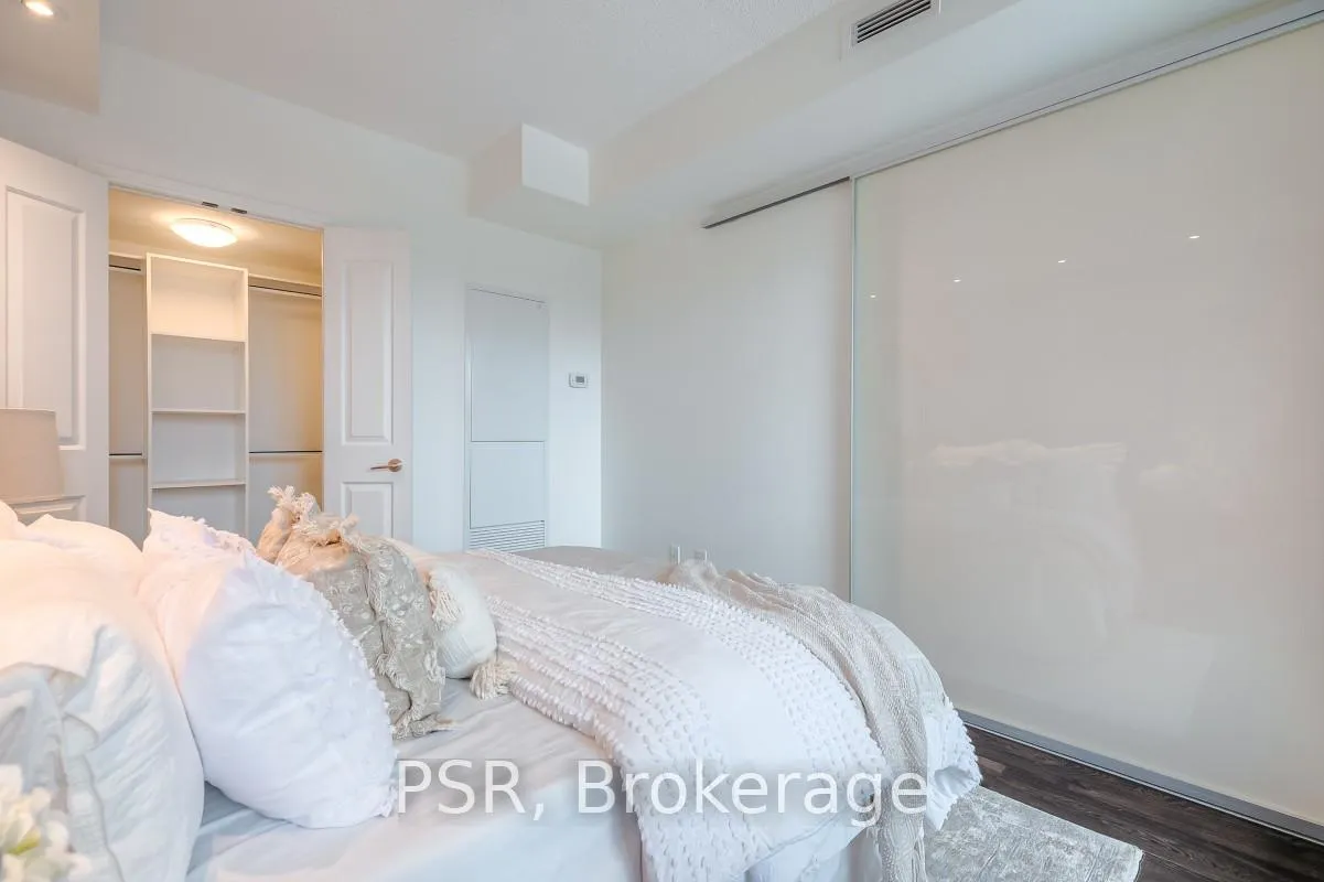 Photo 22 of Unit 306, 7608 Yonge Street, Vaughan, Crestwood-Springfarm-Yorkhill — HOMEH