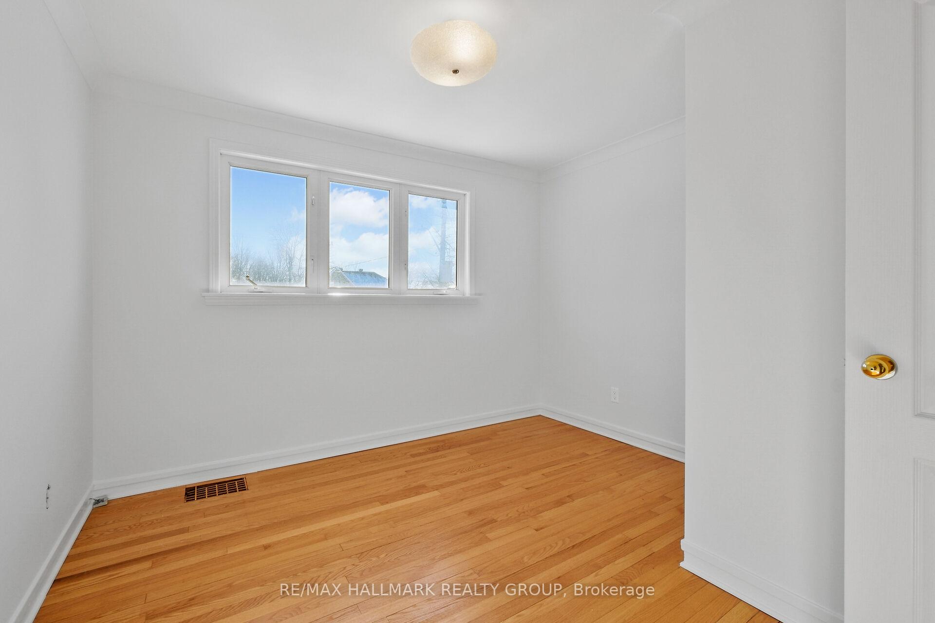 Photo 20 of 2083 Lenester Avenue, Ottawa, McKellar Heights/Glabar Park — HOMEH