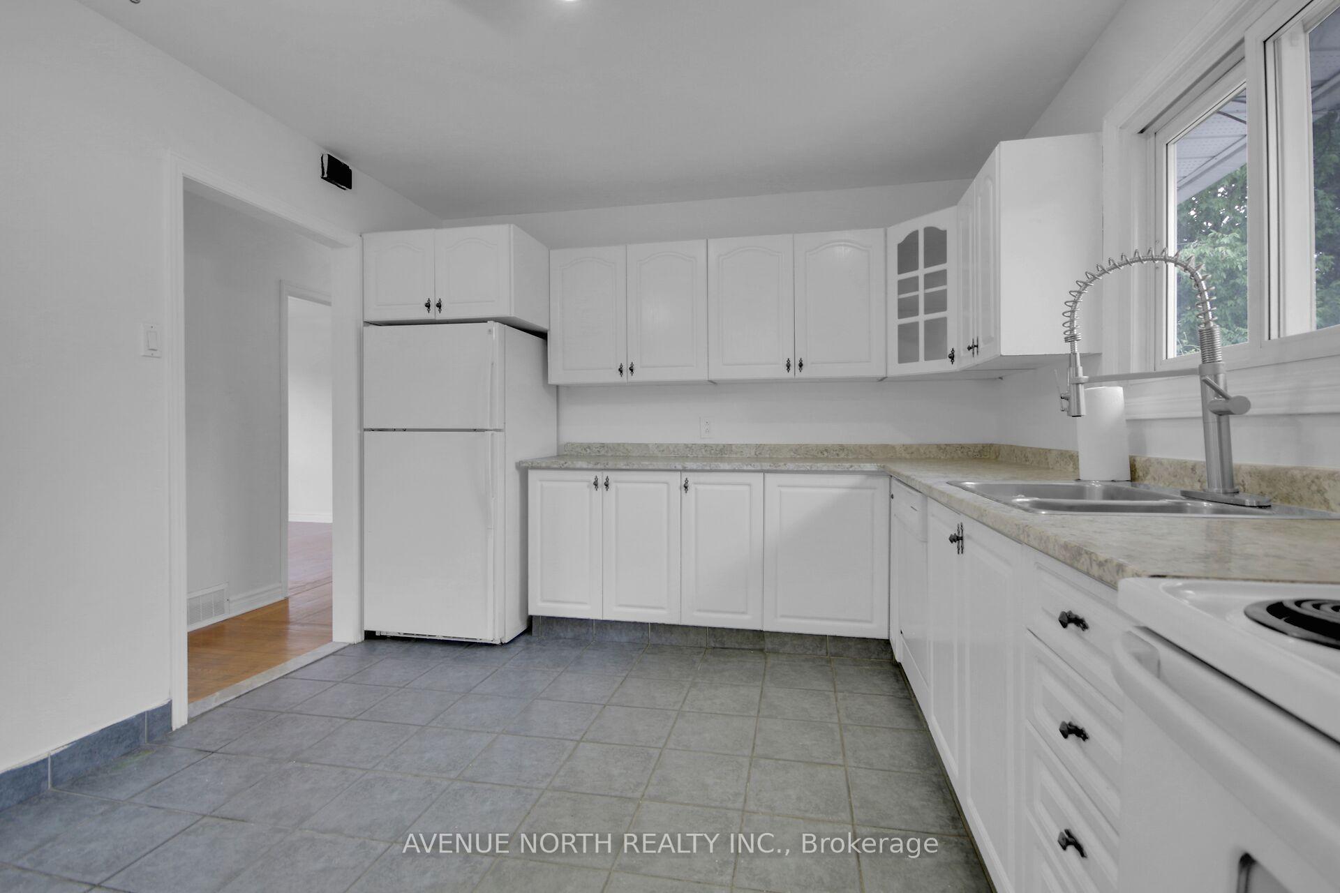 Photo 11 of 1254 Heron Road, Ottawa, Ridgemont — HOMEH