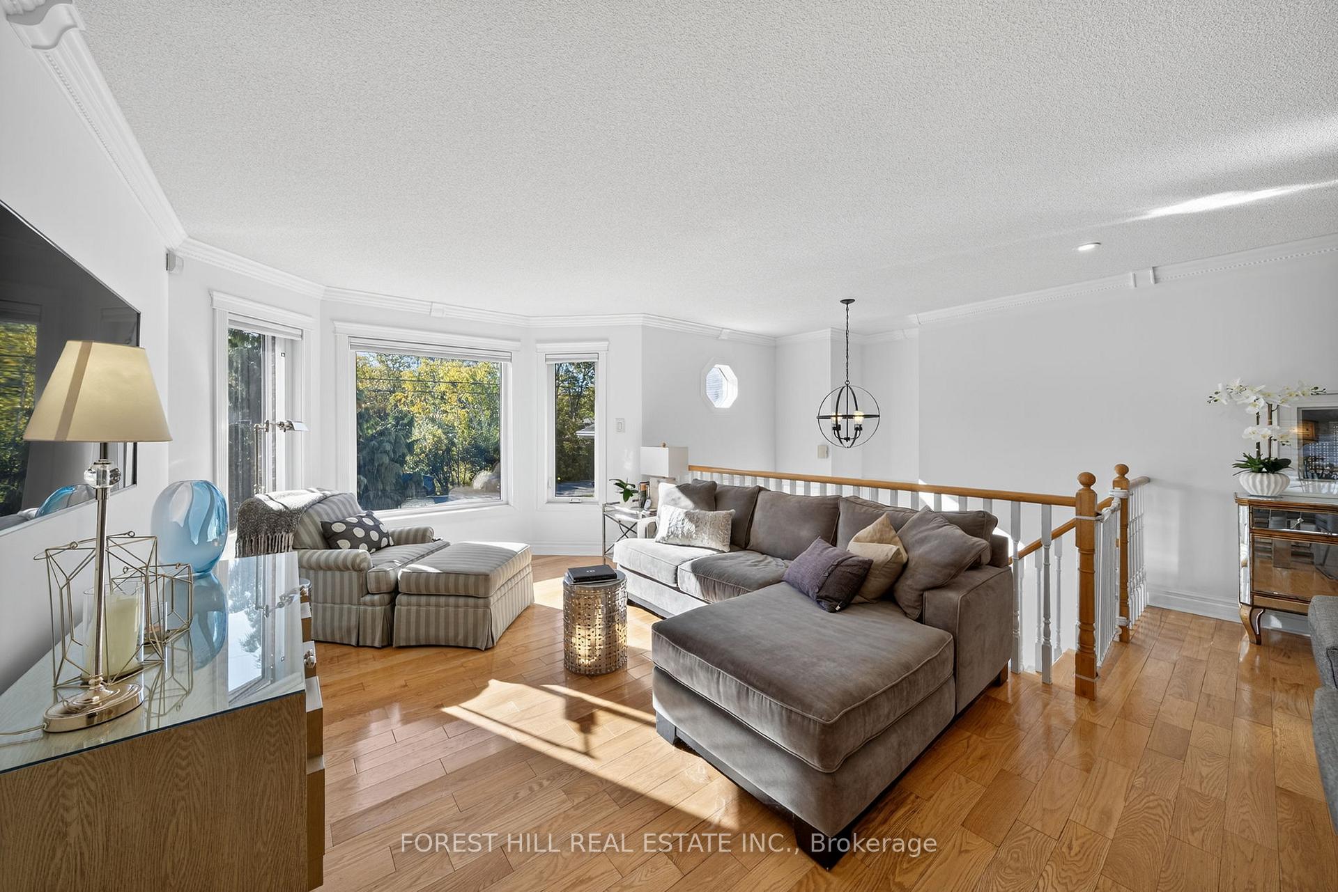 Photo 7 of 694 Cedar Path, Innisfil, Alcona — HOMEH