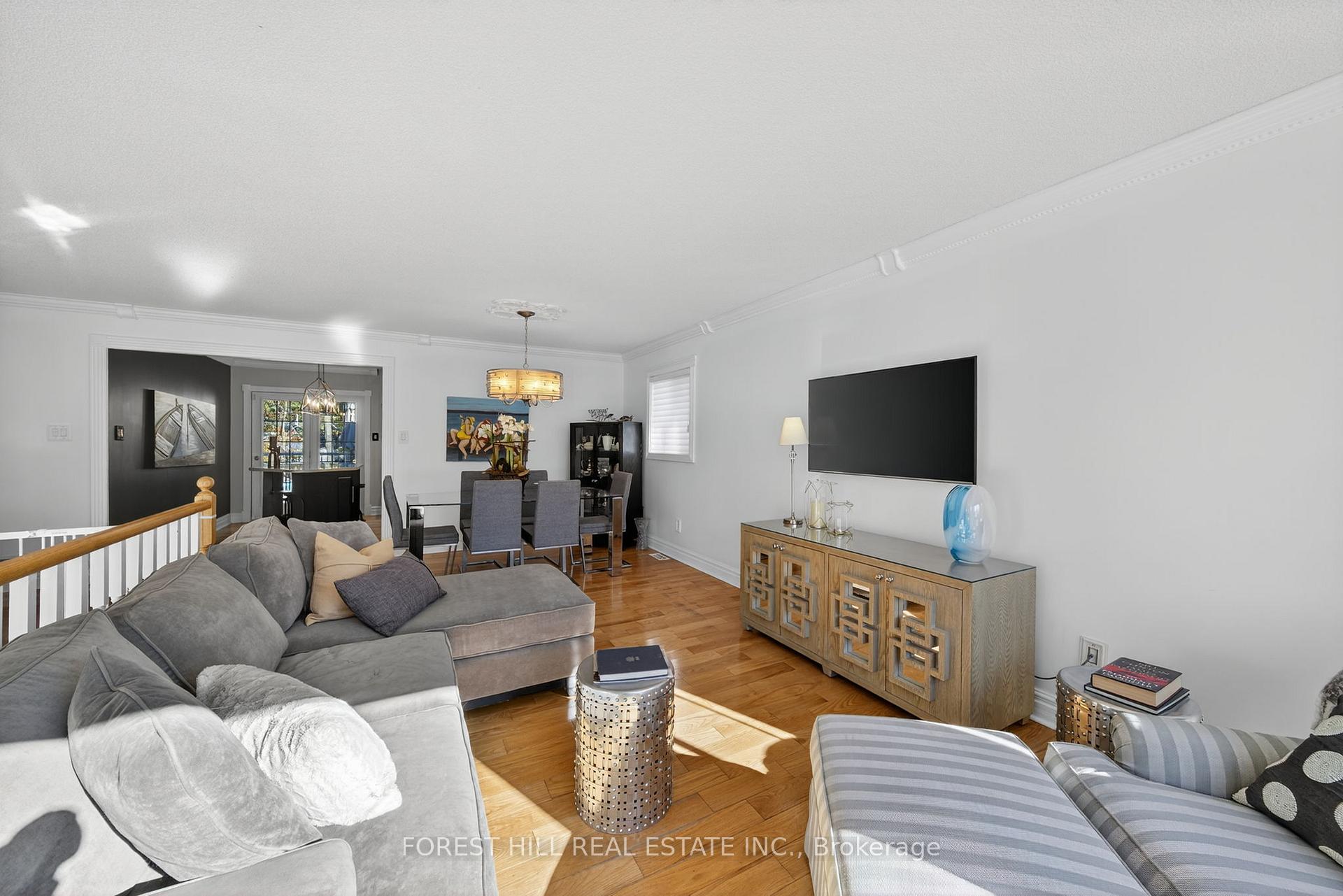 Photo 8 of 694 Cedar Path, Innisfil, Alcona — HOMEH