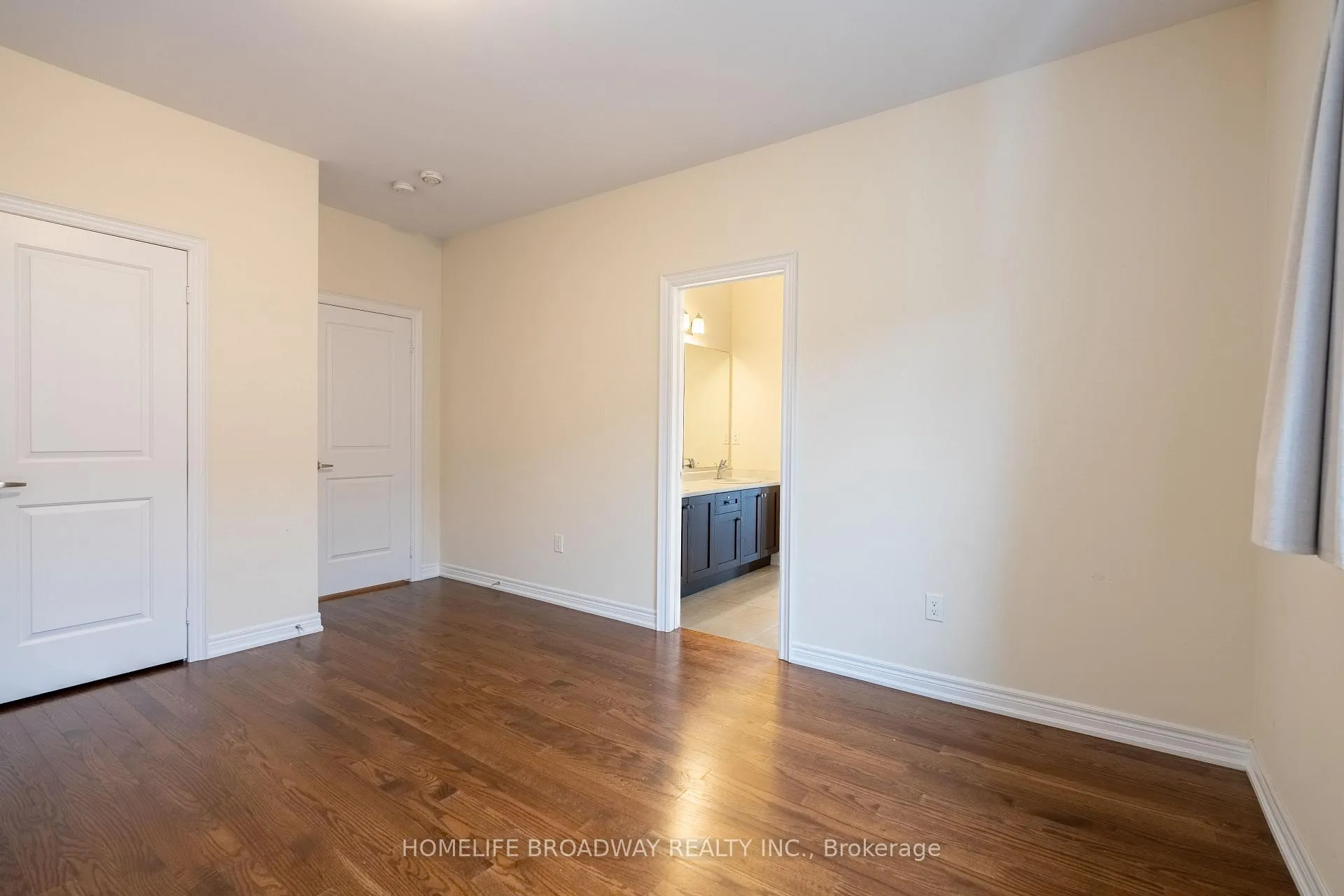 Photo 33 of 166 Conklin Crescent, Aurora, Rural Aurora — HOMEH