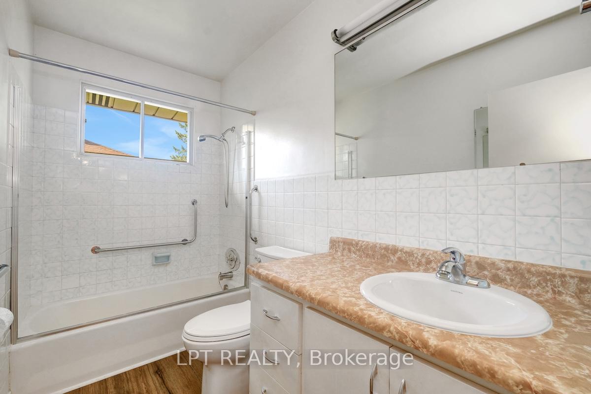 Photo 24 of 151 Oakridge Boulevard, Ottawa, Meadowlands/Crestview — HOMEH