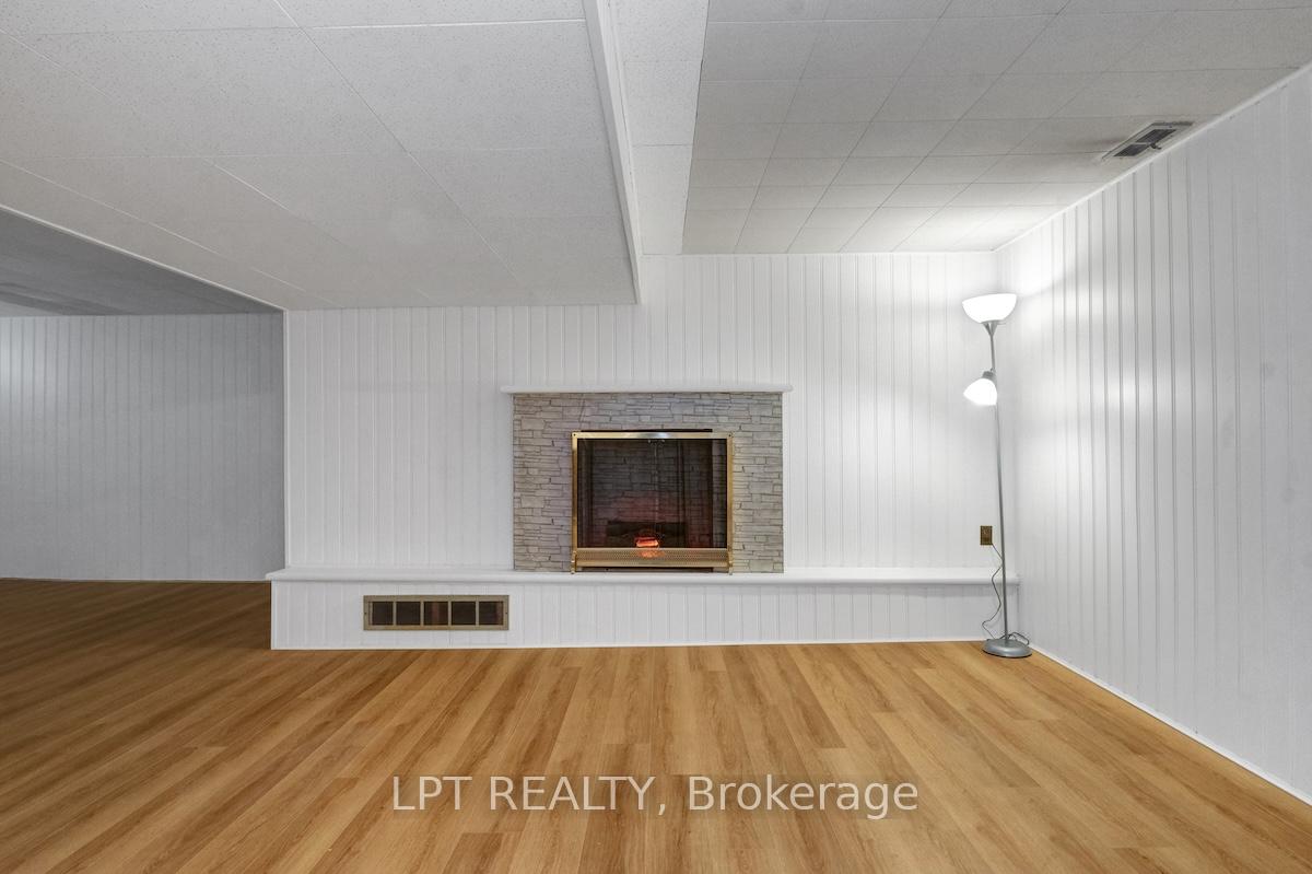 Photo 30 of 151 Oakridge Boulevard, Ottawa, Meadowlands/Crestview — HOMEH