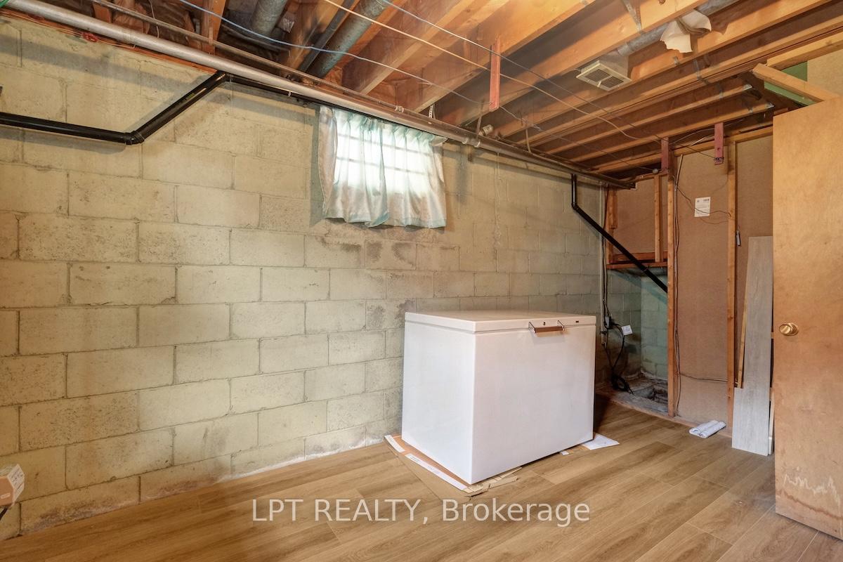 Photo 40 of 151 Oakridge Boulevard, Ottawa, Meadowlands/Crestview — HOMEH