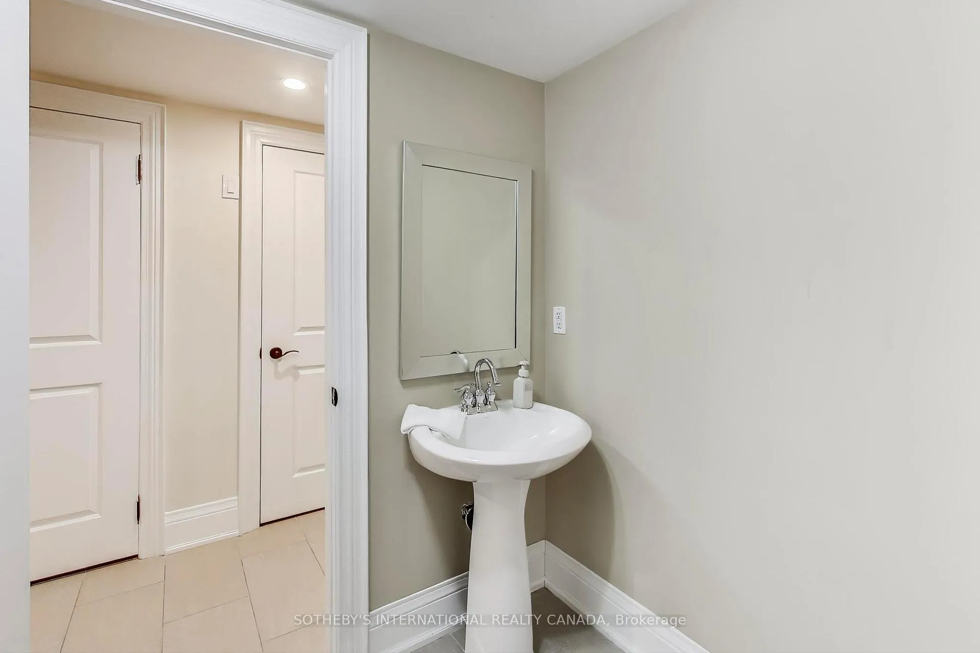 Photo 37 of 16 St Phillips Road, Etobicoke, Kingsview Village-The Westway — HOMEH