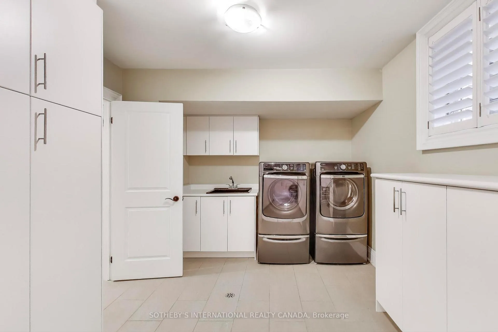 Photo 39 of 16 St Phillips Road, Etobicoke, Kingsview Village-The Westway — HOMEH