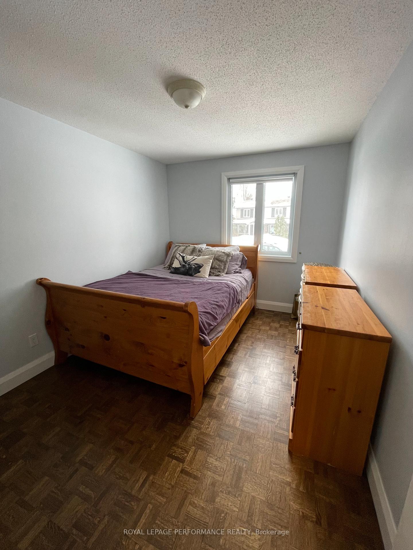 Photo 9 of 7 Lentini Way, Ottawa, Meadowlands/St. Claire Gardens — HOMEH