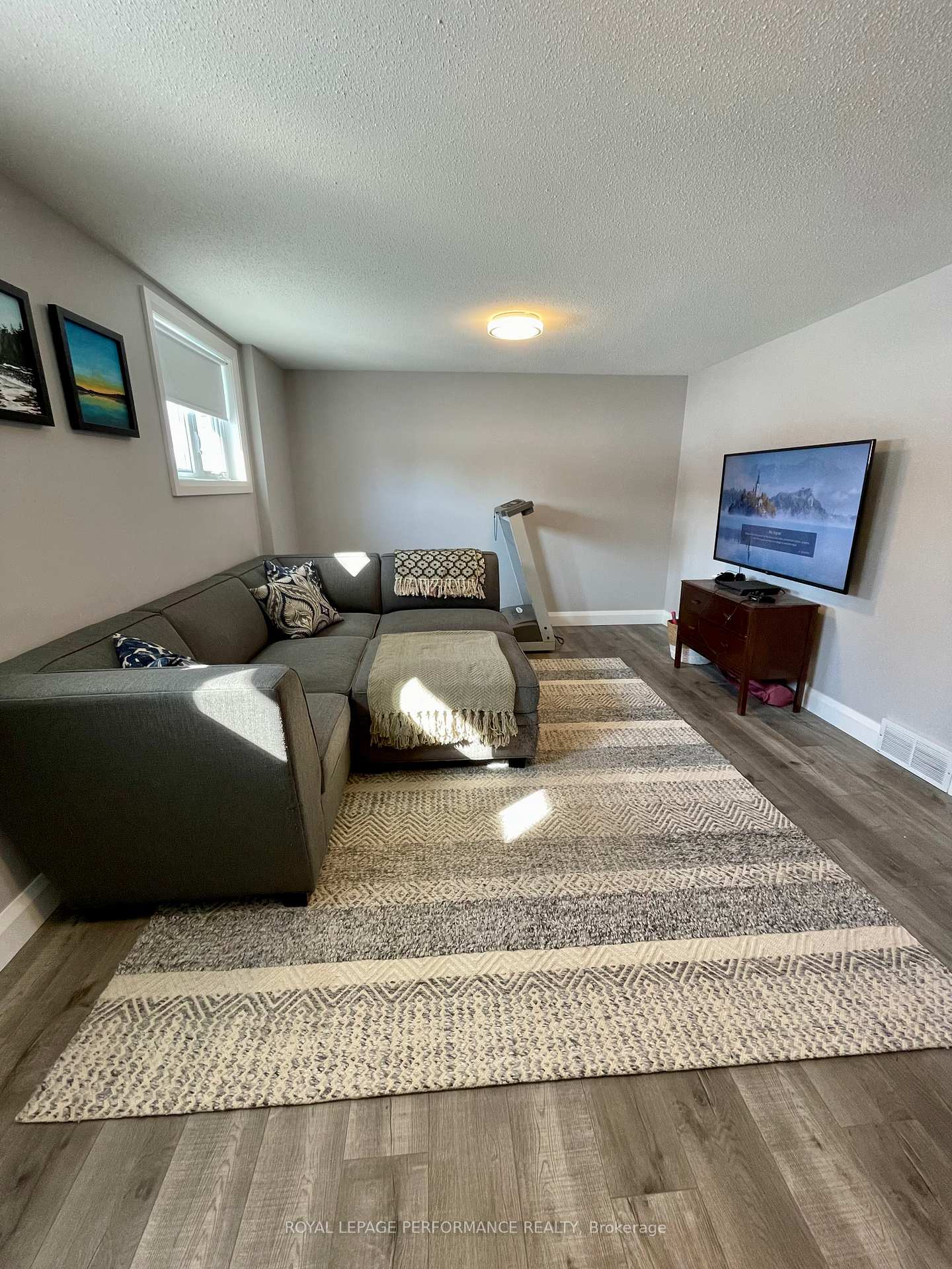 Photo 18 of 7 Lentini Way, Ottawa, Meadowlands/St. Claire Gardens — HOMEH