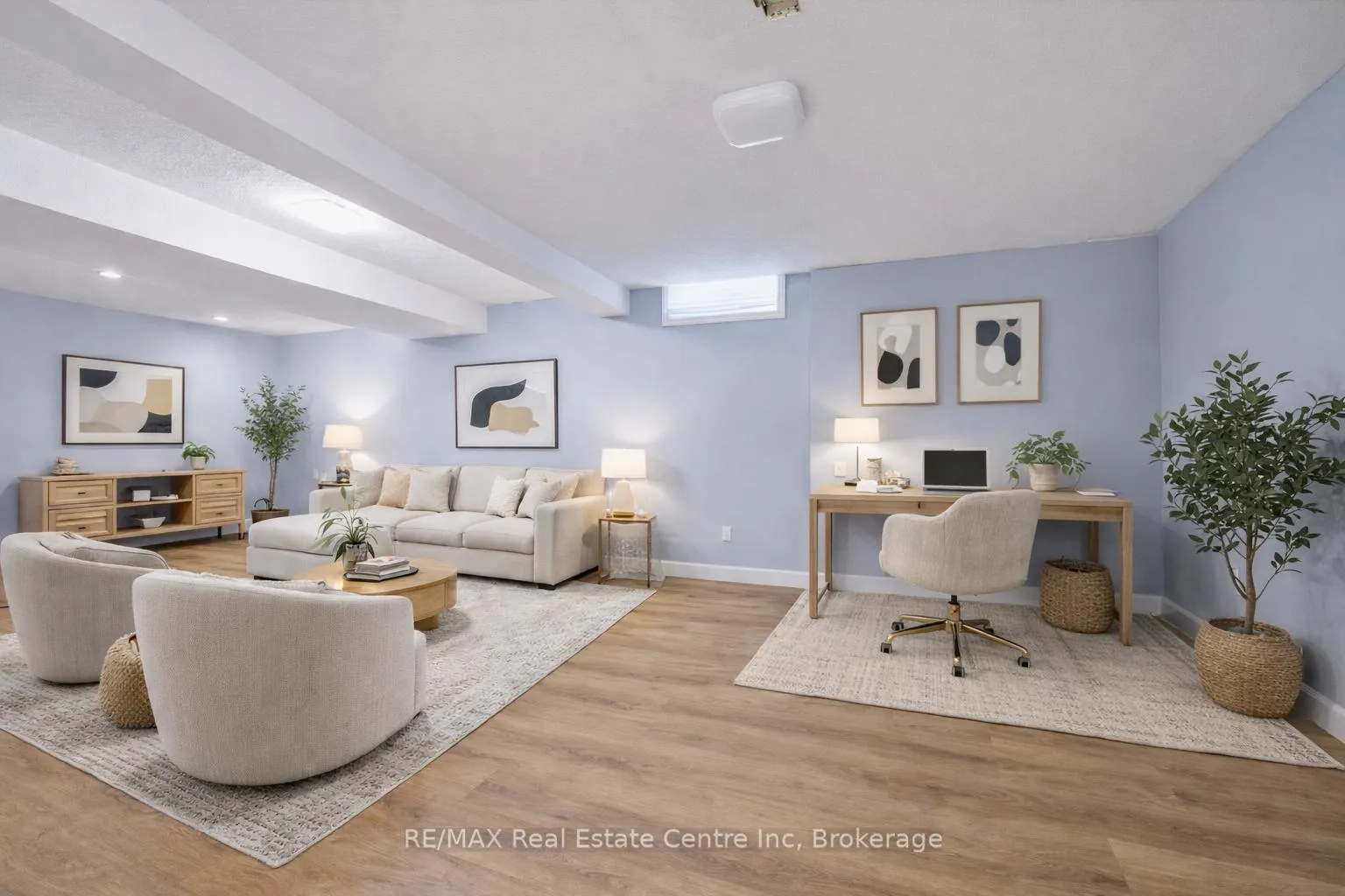 Photo 12 of 14 Pipers Green Court, Kitchener — HOMEH