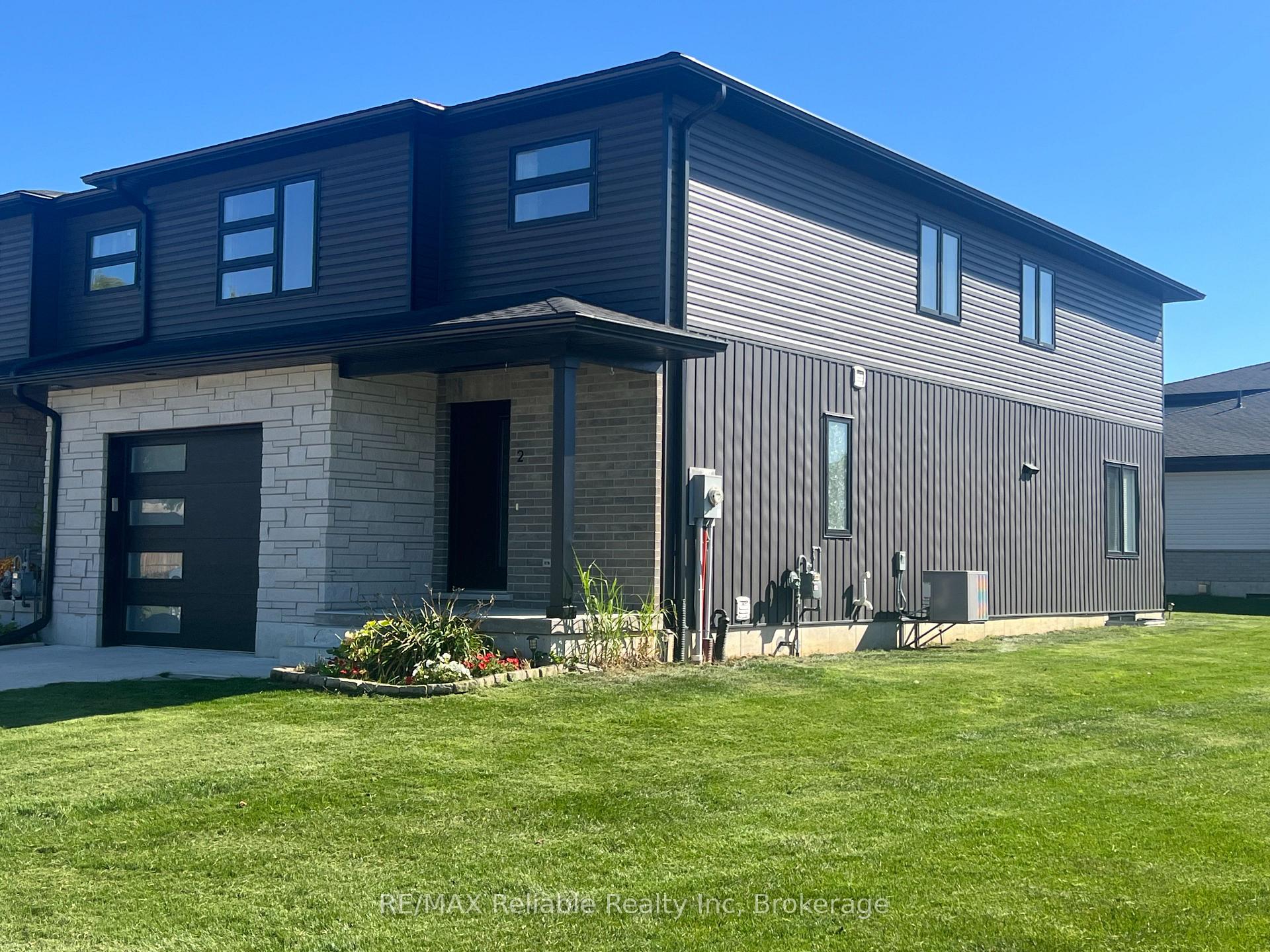 Photo 2 of 2 Linda Drive, Huron East, Seaforth — HOMEH