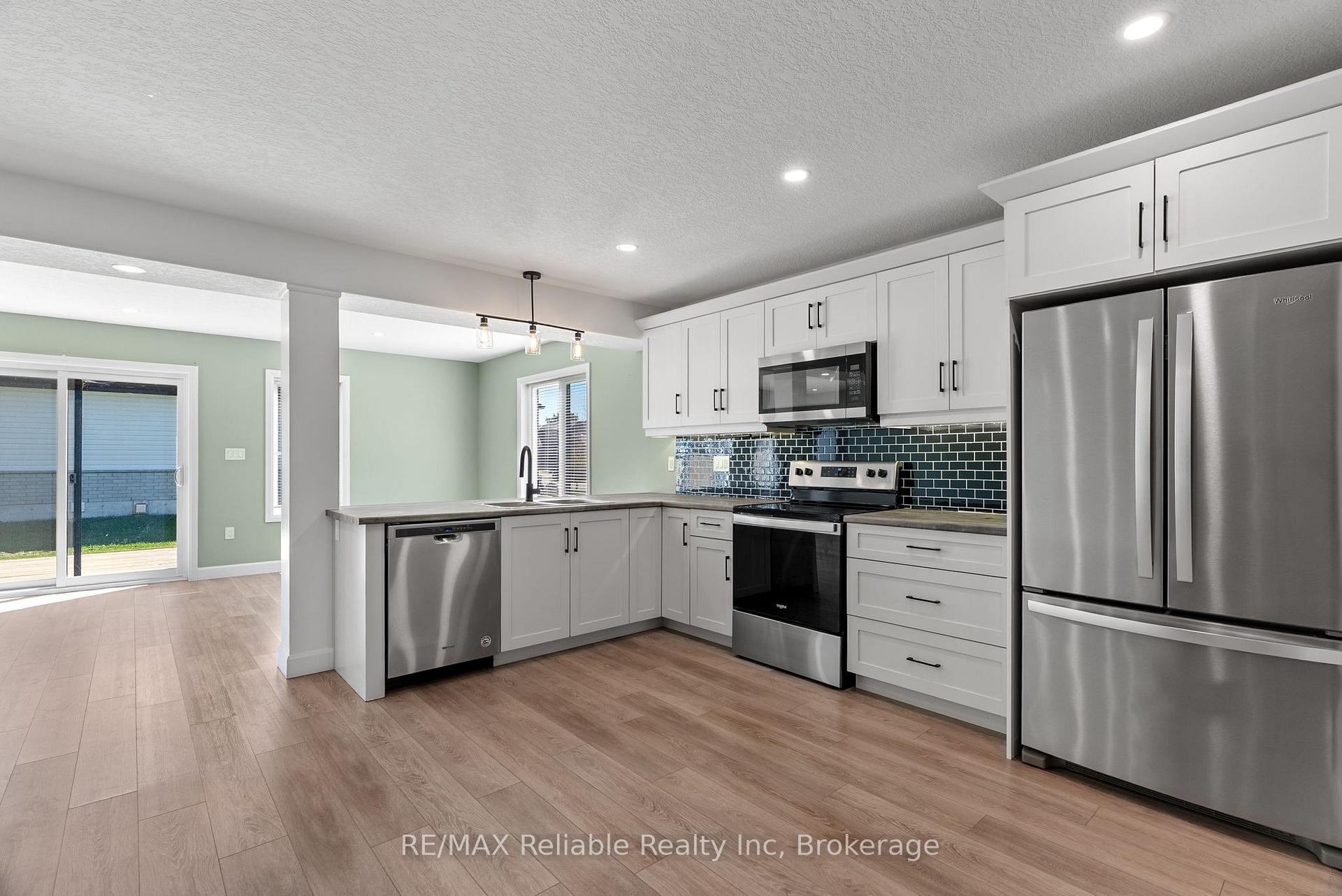 Photo 6 of 2 Linda Drive, Huron East, Seaforth — HOMEH