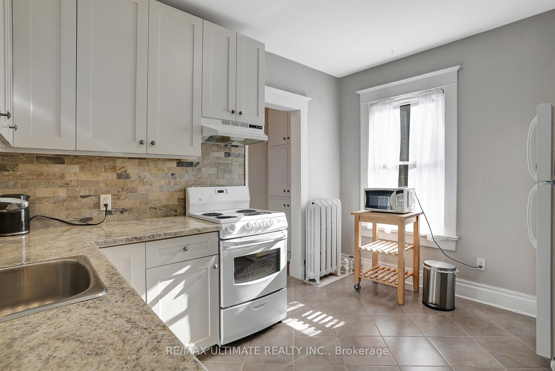 Photo 9 of Unit 2, 67 Moore Avenue, Kitchener — HOMEH
